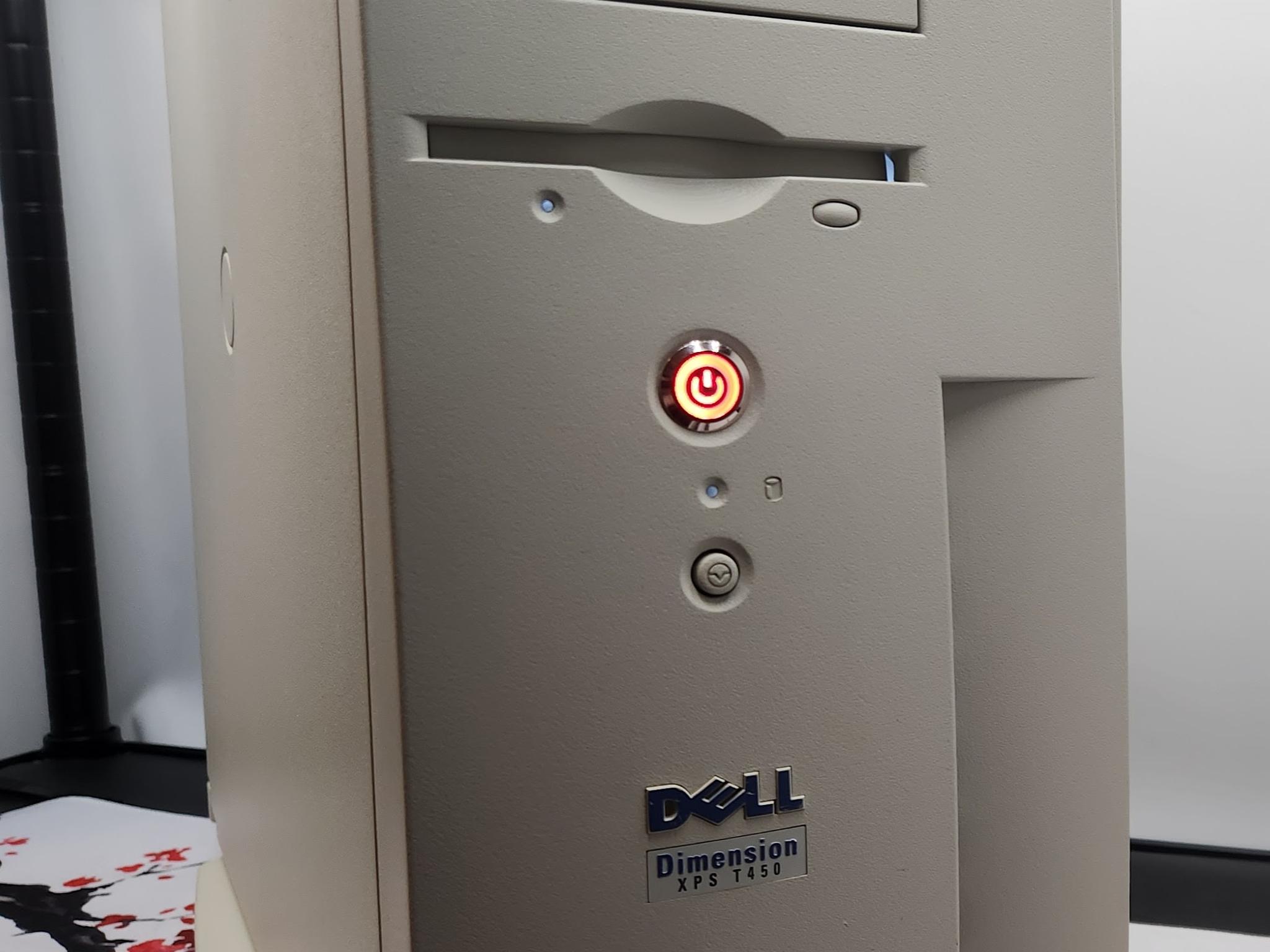 Sleeper Retro Gaming RIG Ryzen 5 / 32GB Ram/ 1TB SSD/ RTX 3070