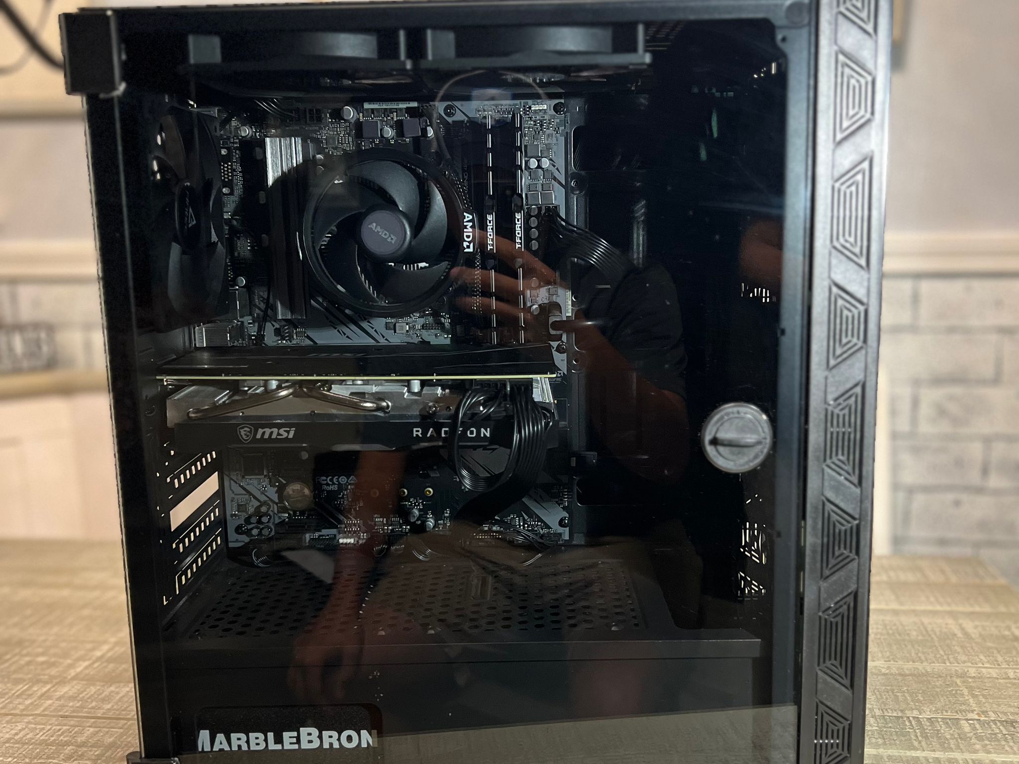 Slightly used gaming pc all black !!!!