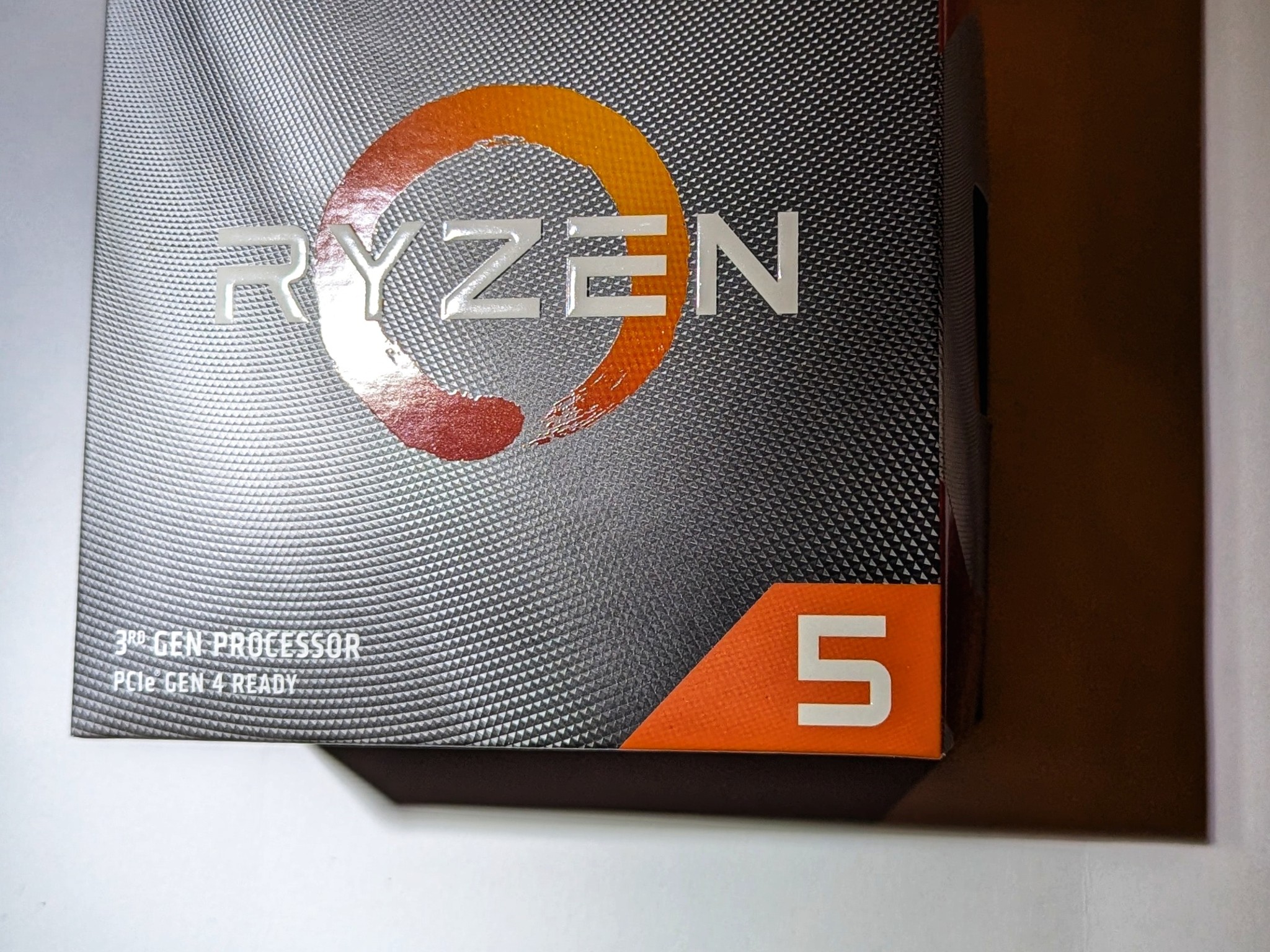 AMD Ryzen 5 3600 with original Wraith Cooling solution