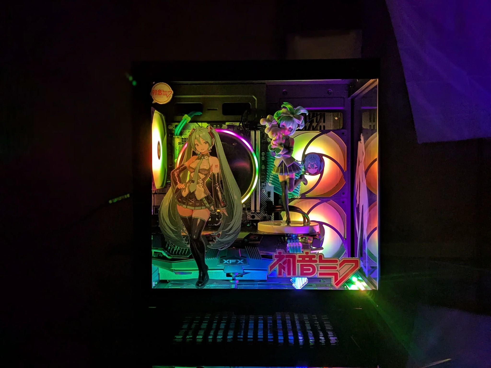 The Most Kawaii Gaming PC - The Hatsune Miku