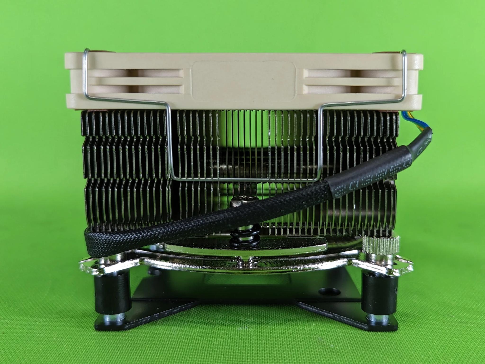 Noctua NH-L9x65 with LGA 115X / 1200 SecuFirm NM-IBP2 Bracket - Low Profile Cooler