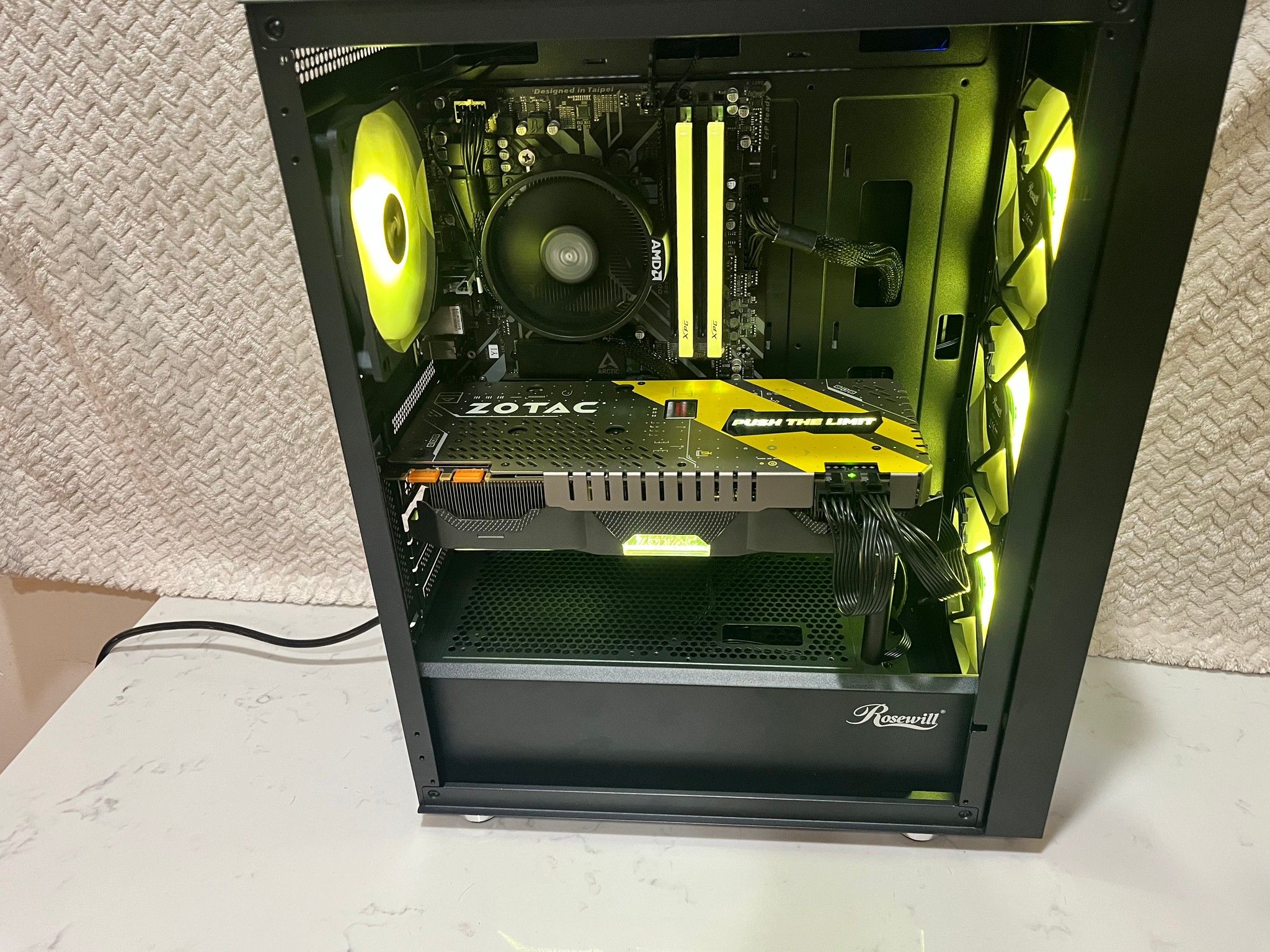 GTX 1070 + Ryzen 5 3600 | 16GB RAM | 512GB NVMe | WiFi Gaming PC