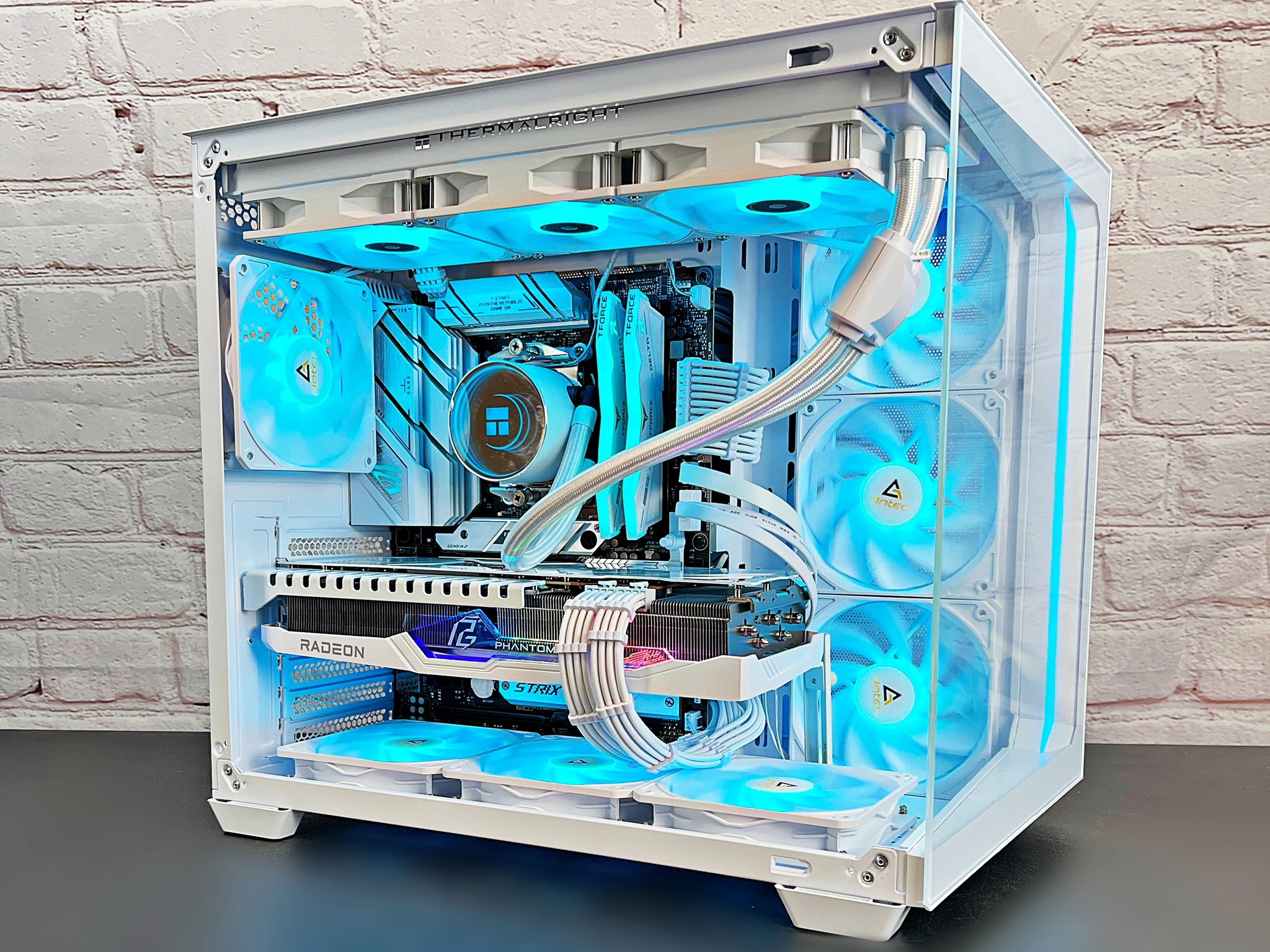 👻 Phantom 👻 RX 7900 XT Ryzen 7 7700X 32GB DDR5 4TB M.2 Win 11Pro Gaming PC 🤯