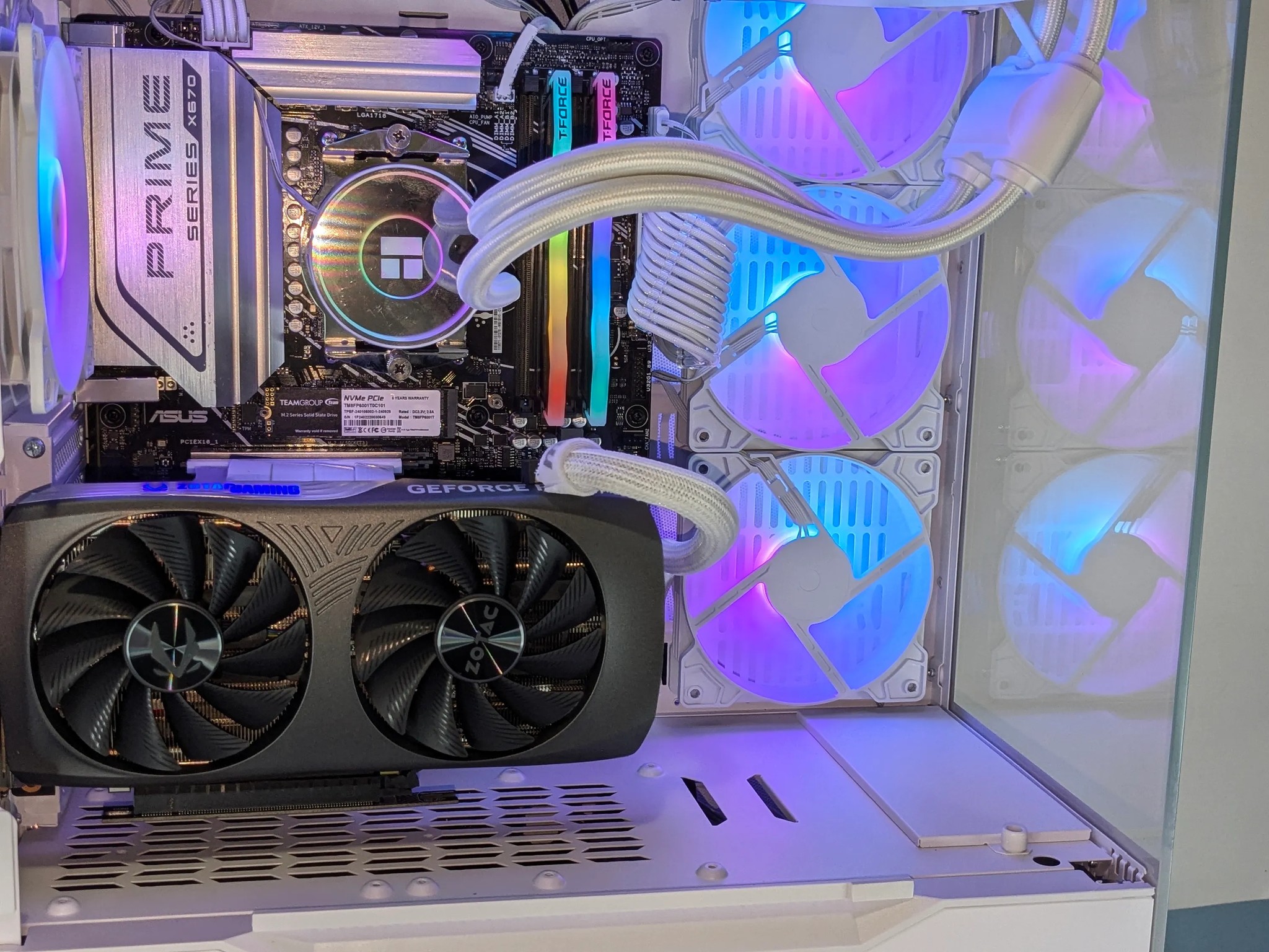 🔥1440p-4K Ray-tracing Gaming Beast⚪️RTX 4070 SUPER⚪️ (AM5)⚪️32GB DDR5 ⚪️1TB NVMe SSD ⚪️Windows 11