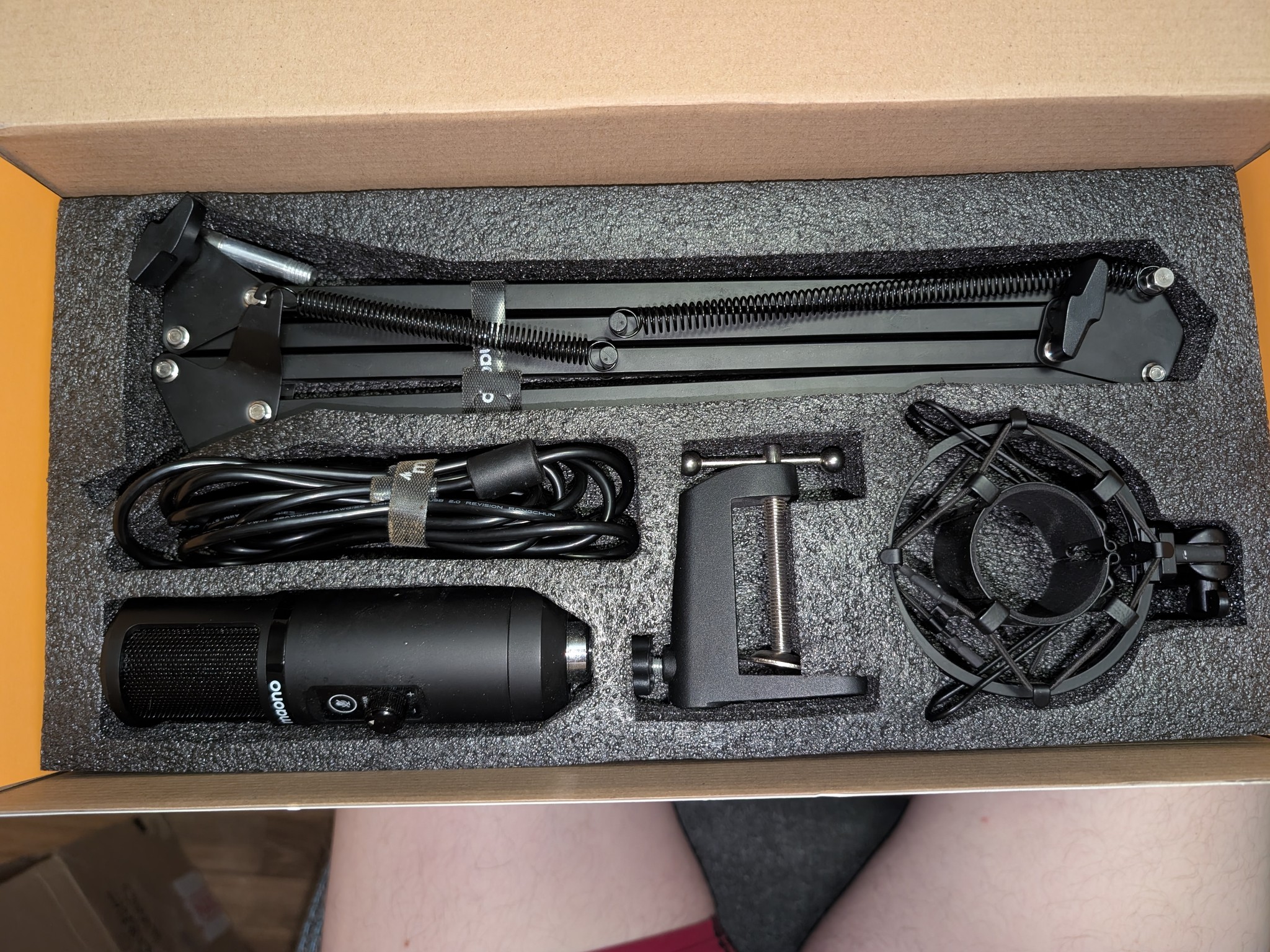 [Used] Maono AU-PM421 Professional Condenser USB Microphone Set