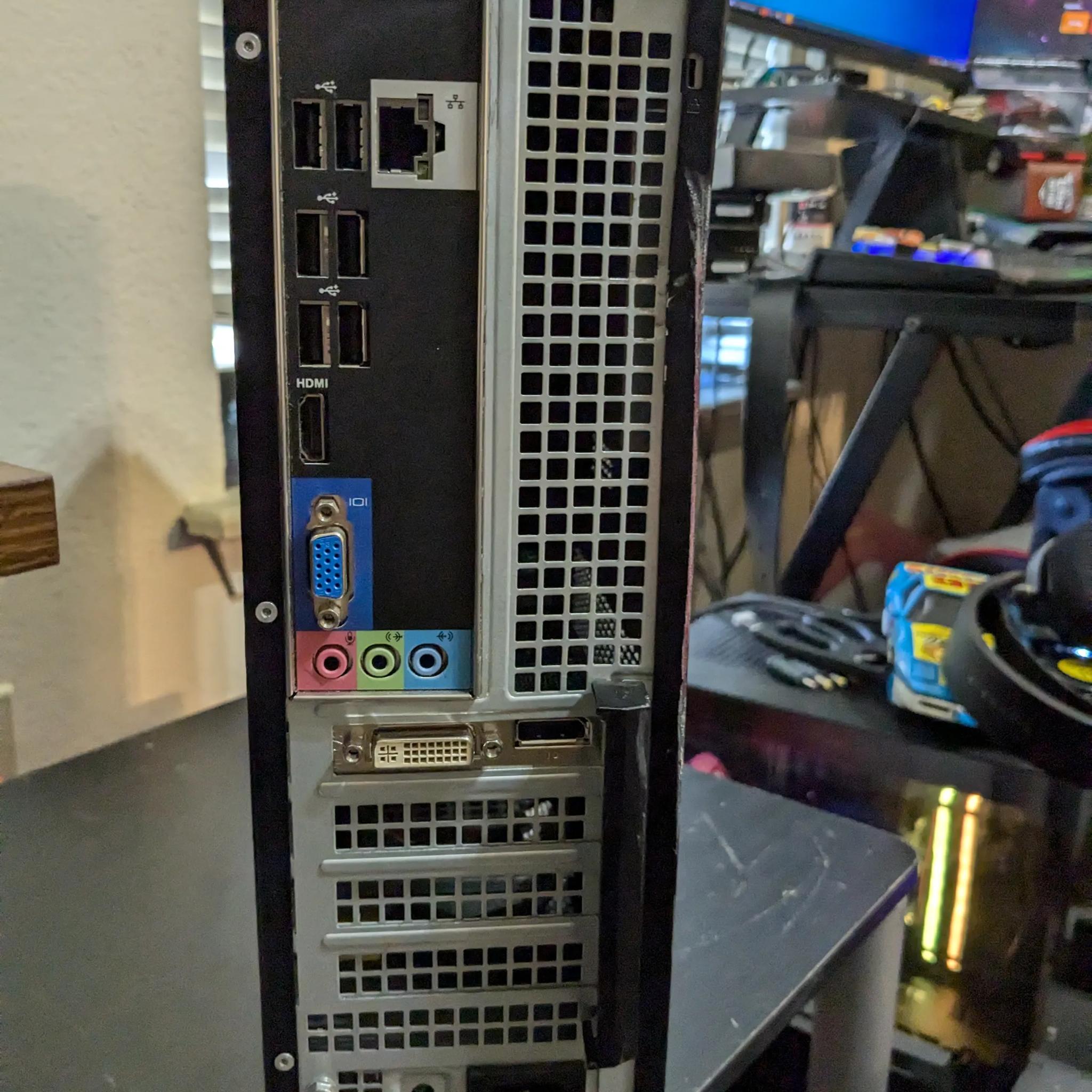 Scratch and Dent | 60 FPS Fortnite | Xeon E3 (Similar to i7-2600S), 16GB RAM, 256GB SSD, Win10, WiFi