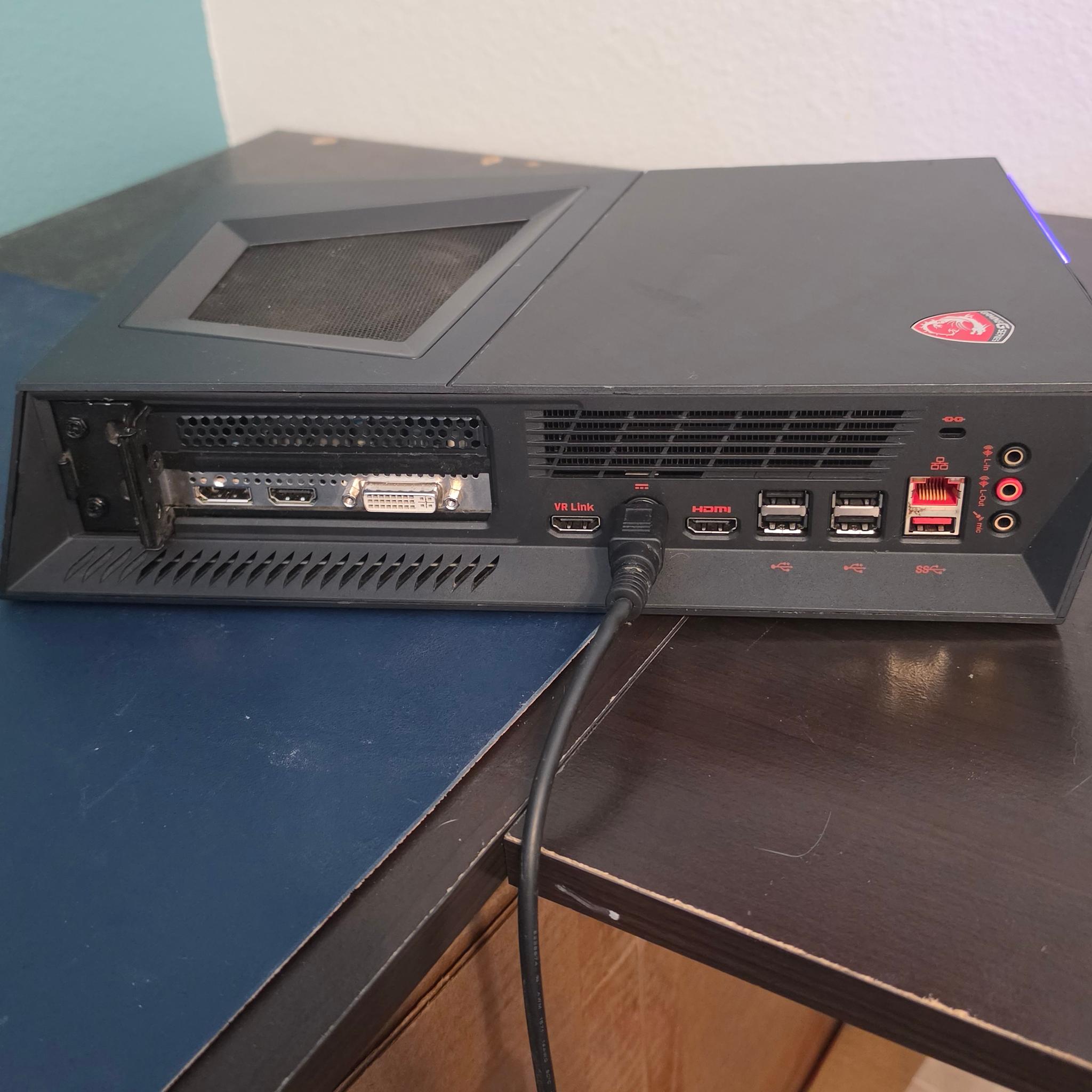 MSI Trident / i5 7400 / 1050-ti 4GB / 16GB DDR4 / 256GB SSD + 1TB HDD