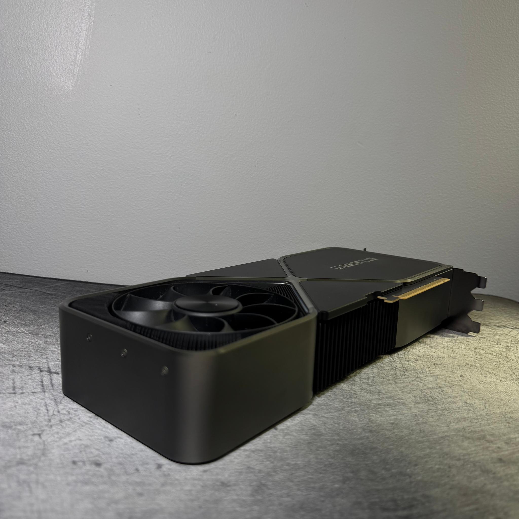 NVIDIA GeForce RTX 3090 Ti Founders Edition
