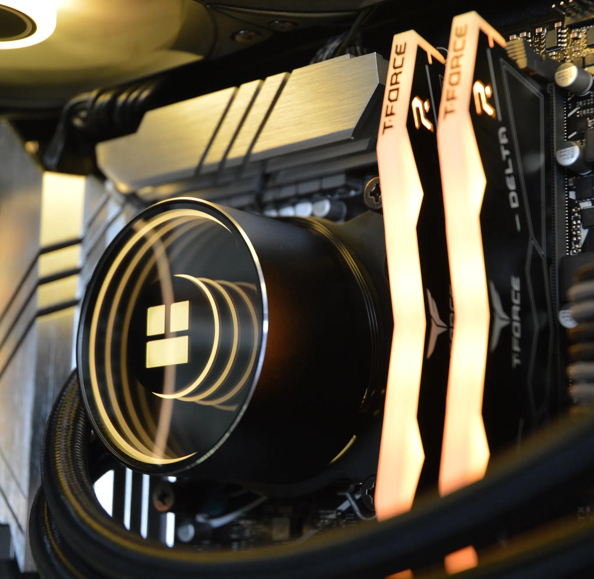 🏆👑| RTX 4070Ti 12GB| INTEL i9-13900K | 32 GB DDR5 RAM | 2TB NVME SSD | Golden Bling |