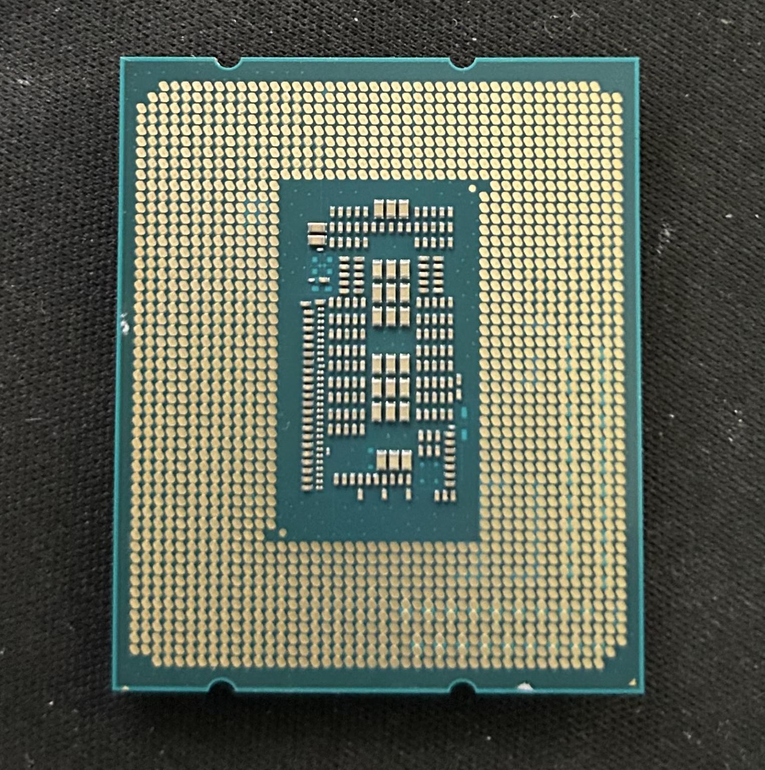 On Sale! i5 12600k 10 cores 16 threads at 4.9 GHz, LGA 1700