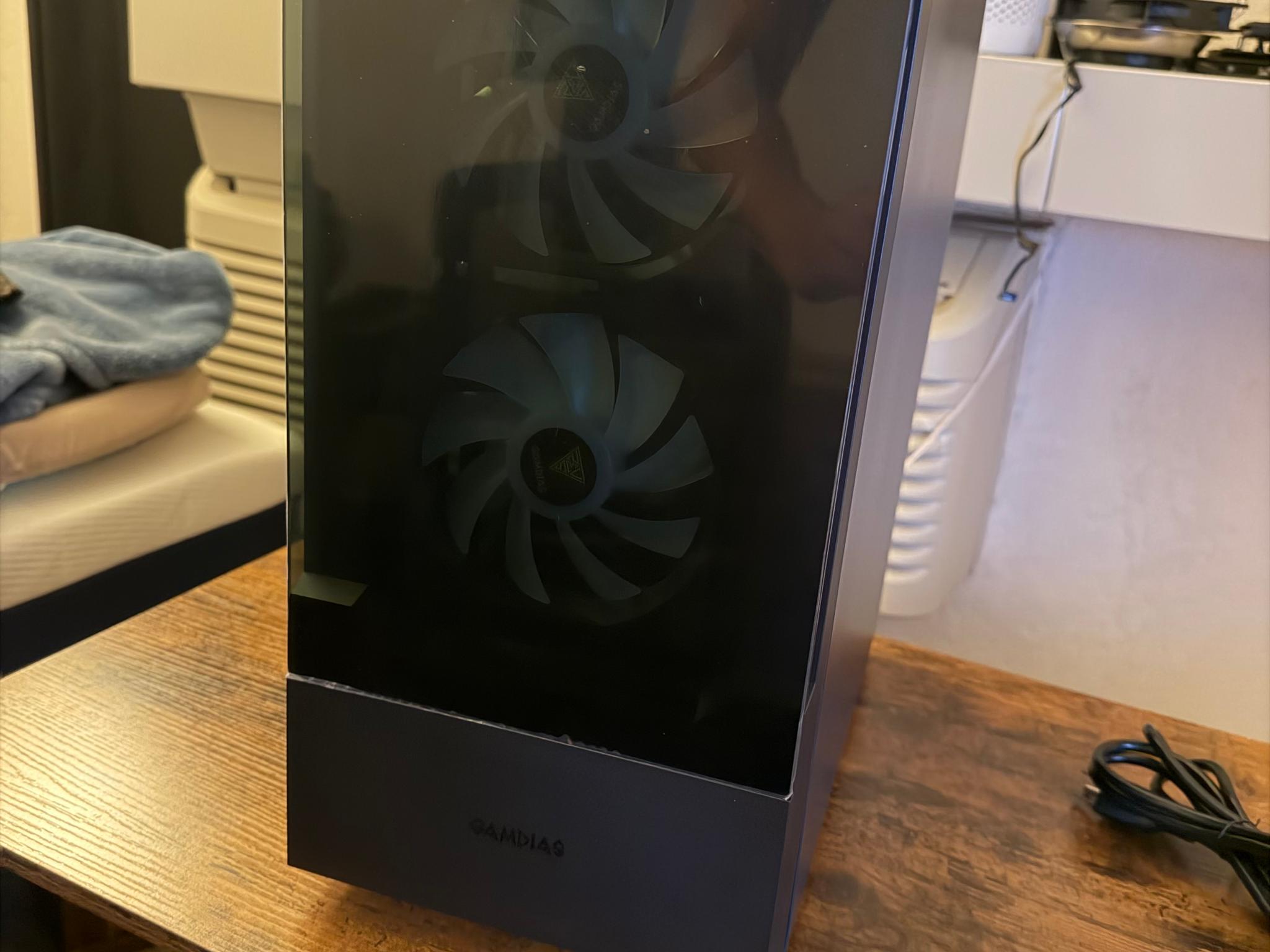 Budget Compact Gaming PC! Ryzen 5 5600x + 3070 + 32GB RAM + 512GB SSD!