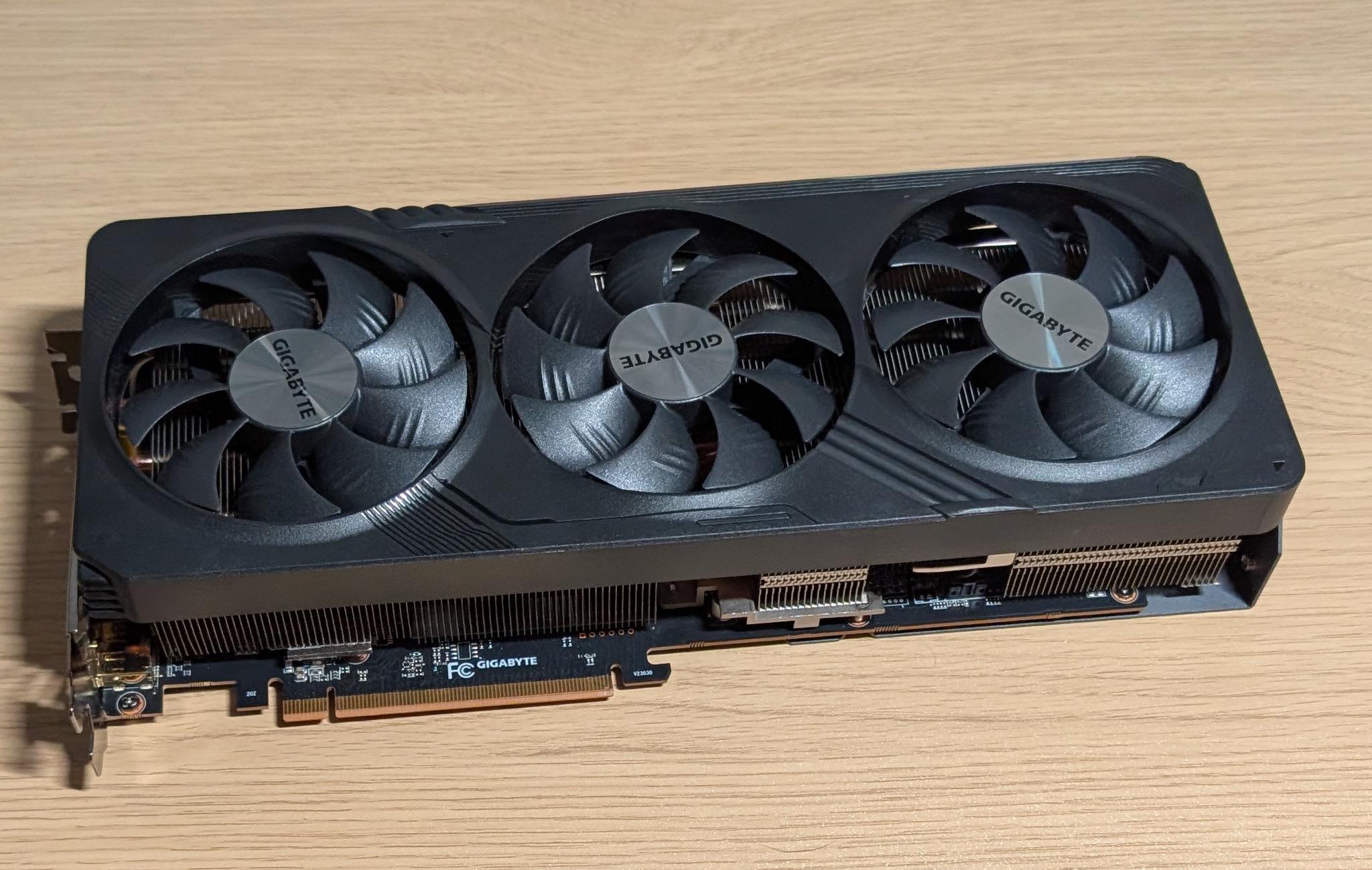 GIGABYTE GAMING OC Radeon RX 7700 XT - Image 5
