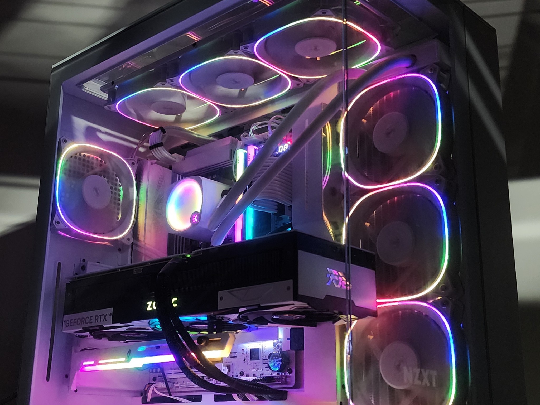 Gaming PC Ryzen 7 9800X3D 32GB RAM 1TB SSD RTX 5080 16GB Windows 11 Computer