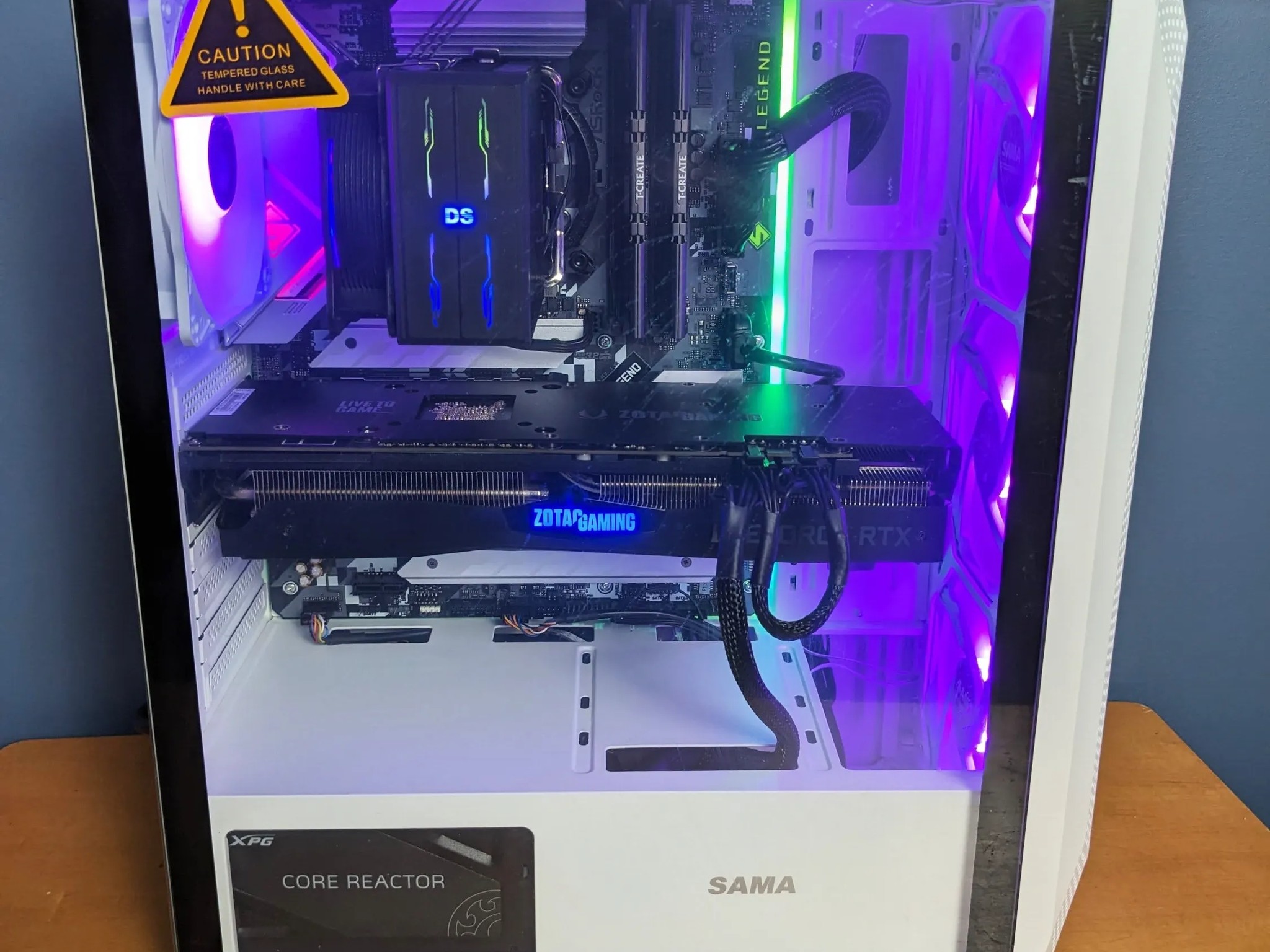 ⚡White Lightning⚡ i5-10400f, RTX 2070, 16GB DDR4 RAM, 1TB SSD M.2, White Case, RGB, Windows 11 Pro