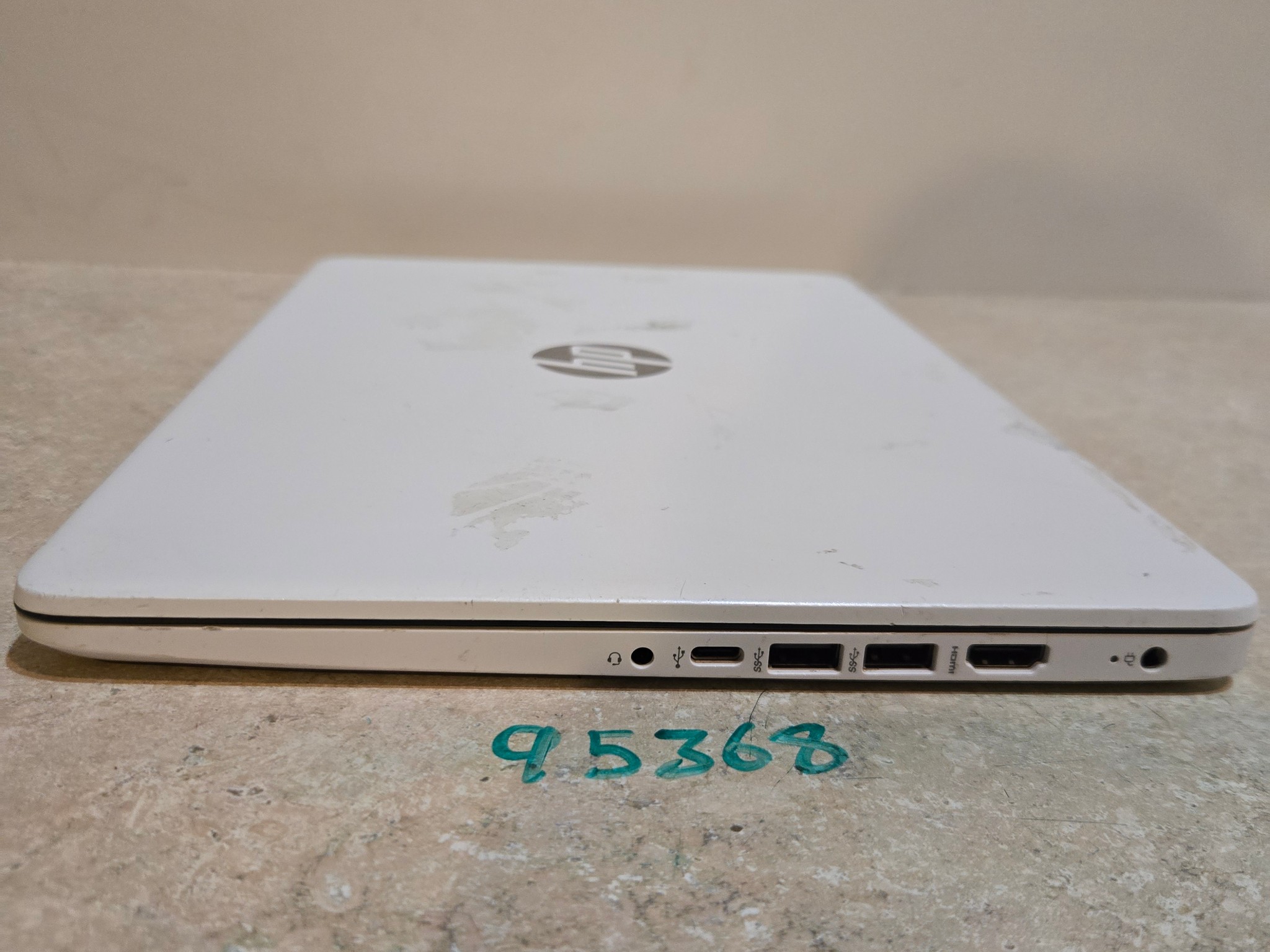HP 14" Laptop - intel Celeron - 64GB Storage - 4GB Ram - Model 14-dq0032dx
