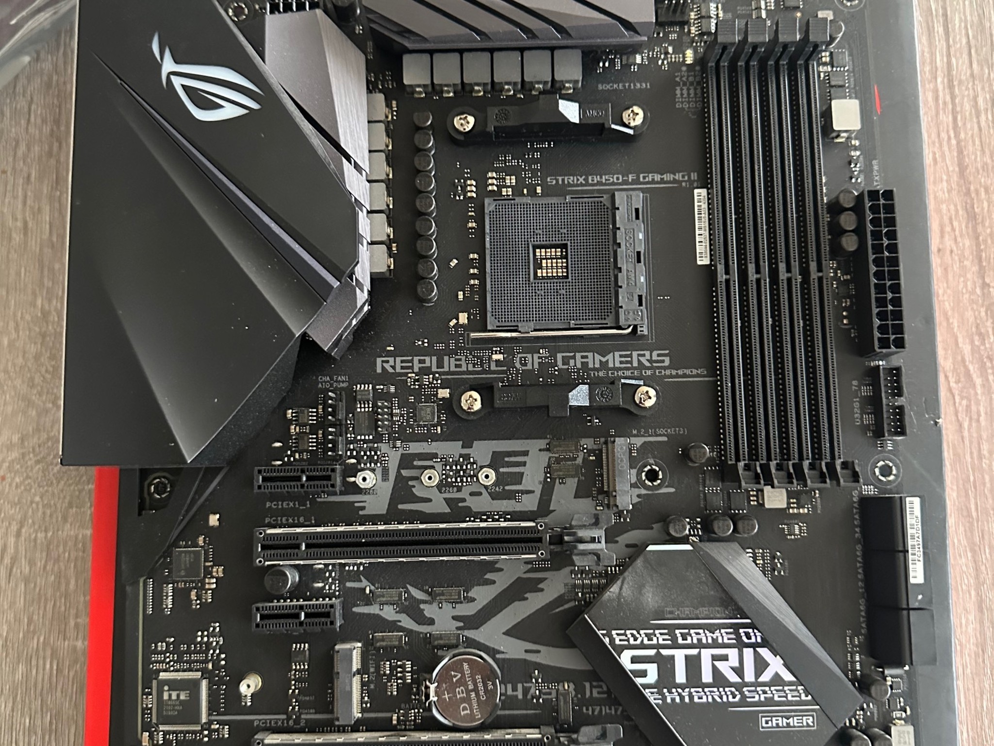 ROG STRIX  B-450 F GAMING 2