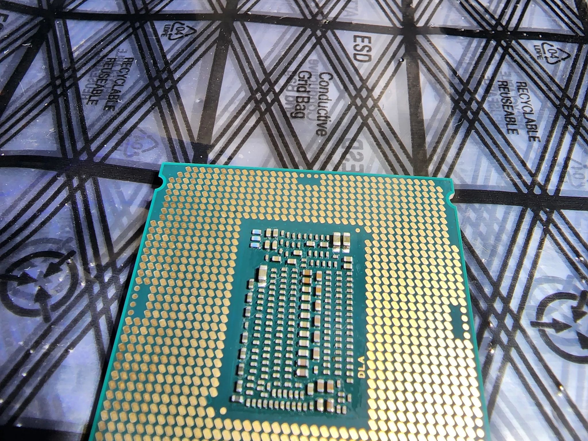 Intel i9 9900k 9th Gen CPU 3.6 GHz (5.0 GHz Turbo)