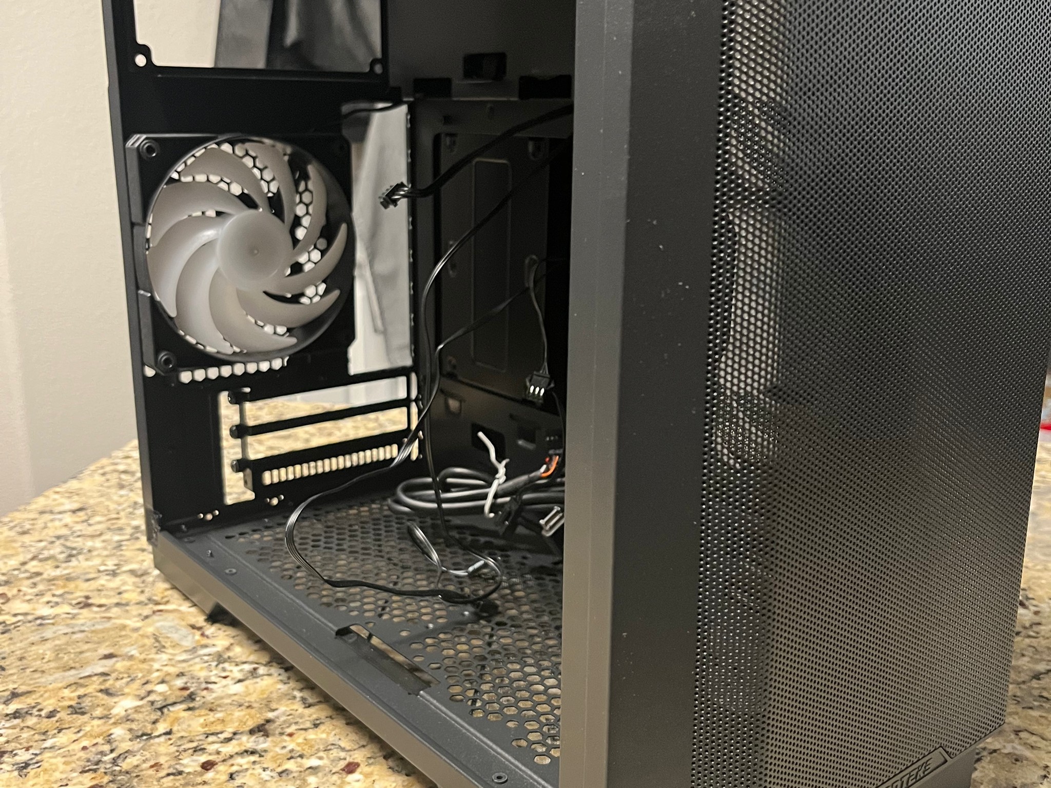 Phanteks Eclipse P200A ITX case