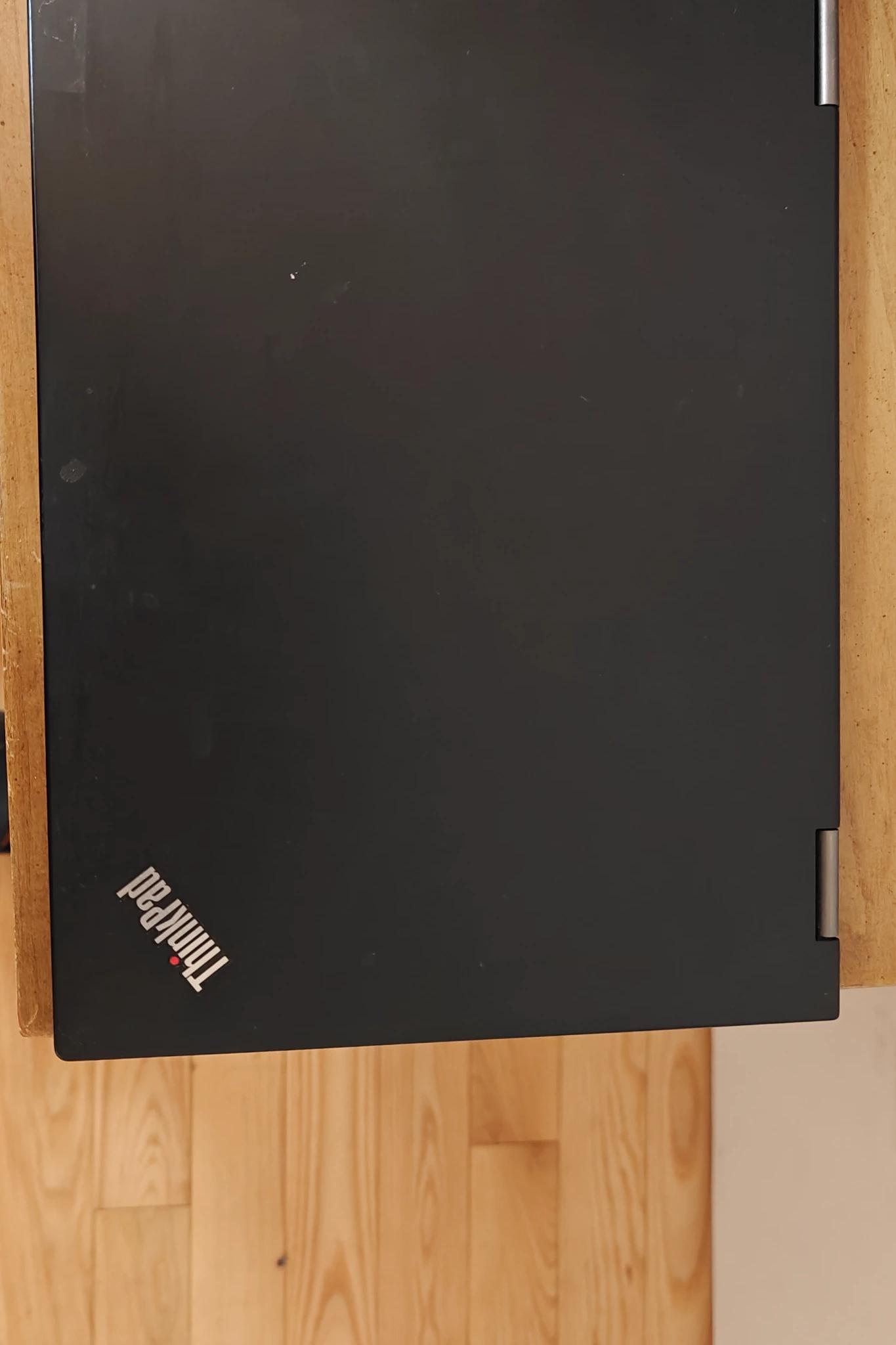 Lenovo X390 Yoga in very good condition with Windows 10