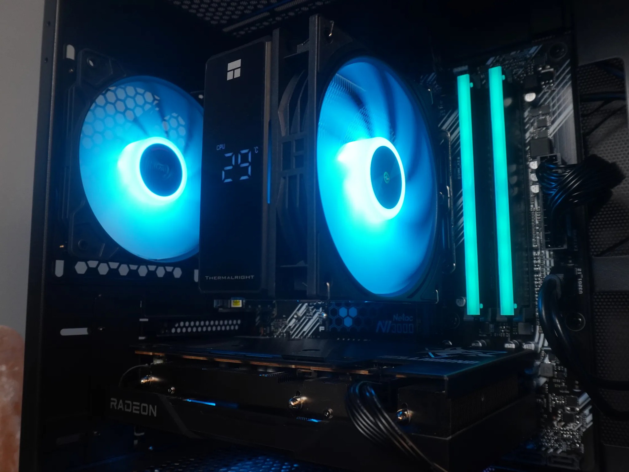 🖤STEALTH🖤 BEST Value 💪 1440/1080p GAMING MACHINE 🧡 RX 7600 🧡 Ryzen 5 3600 | 32GB | 1TB | WIFI