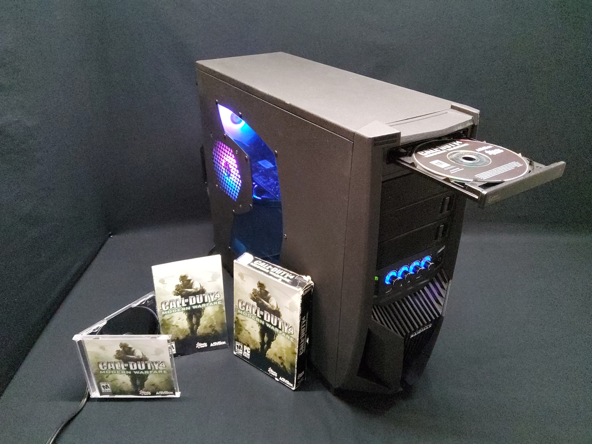 Retro Gaming PC and COD Modern Warfare boxed DVD