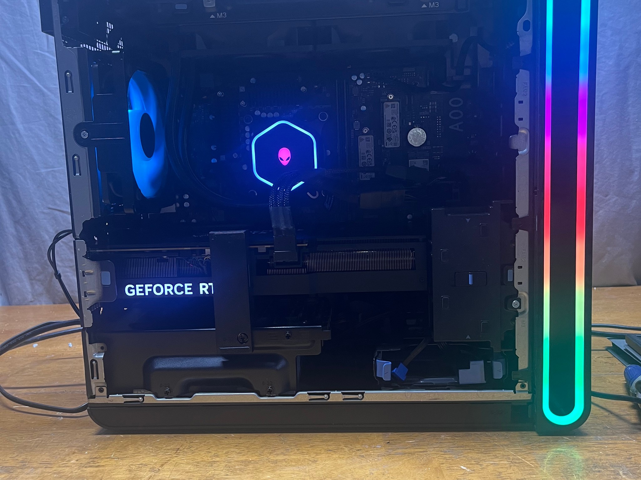 RTX 4090 | i9 14900KF | 32GB RAM | Alienware R16 Gaming and productivity PC