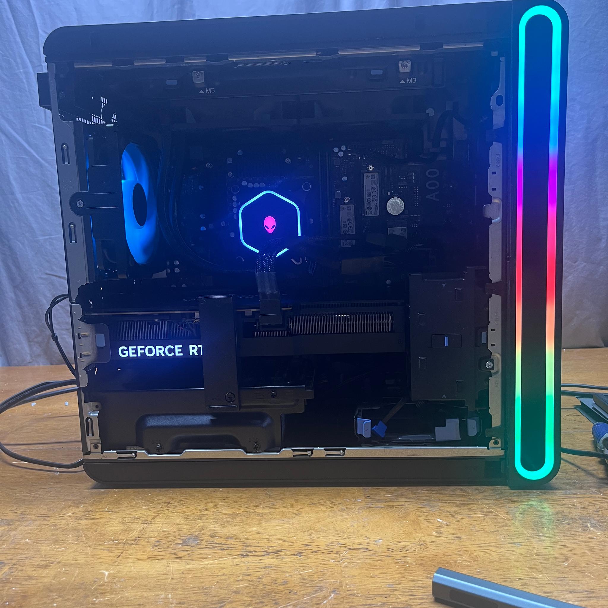 RTX 4090 | i9 14900KF | 32GB RAM | Alienware R16 Gaming and productivity PC