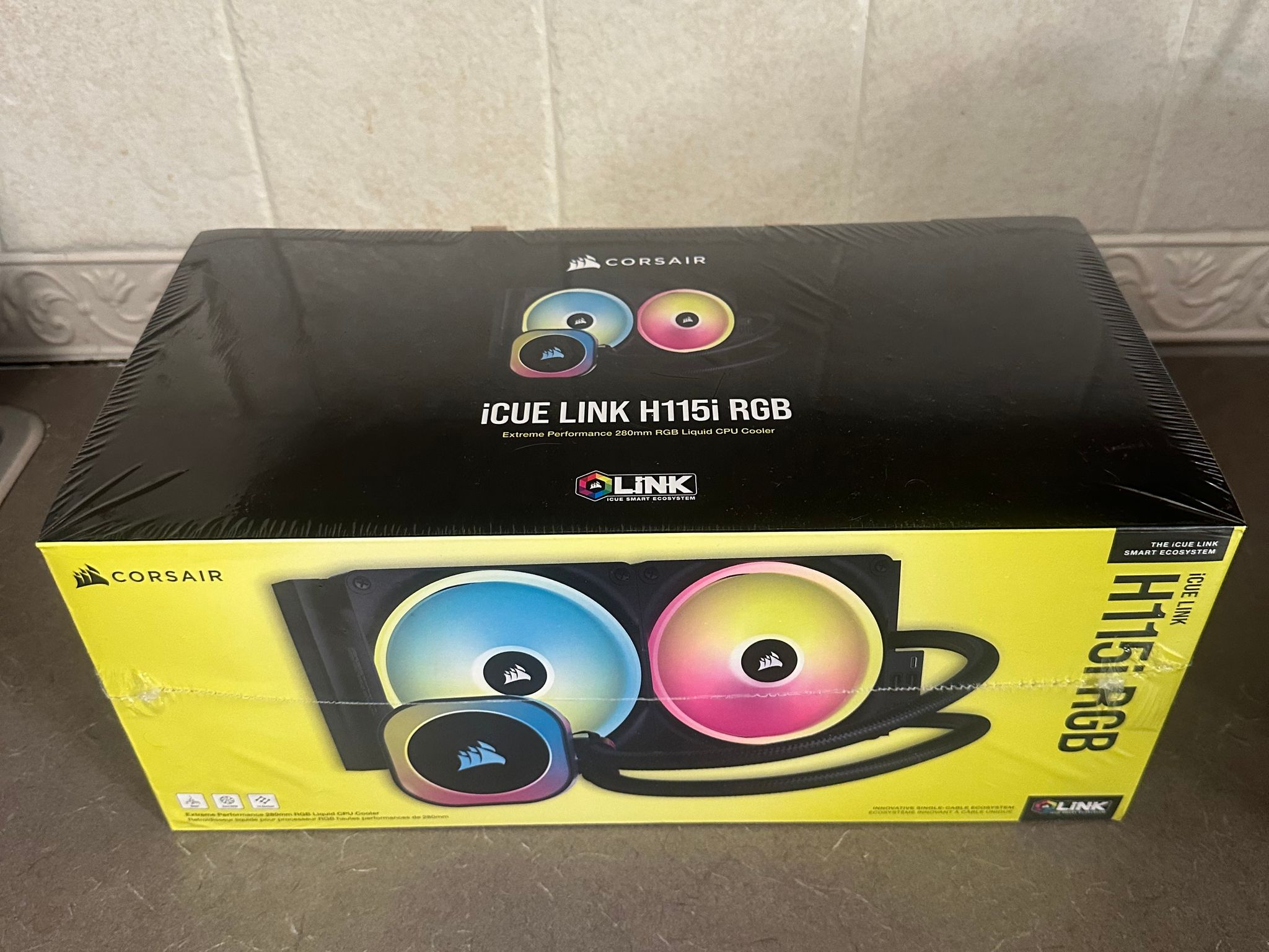 CORSAIR iCUE Link H115i RGB Liquid CPU Cooler - 280mm AIO - QX140 RGB Fans - Black