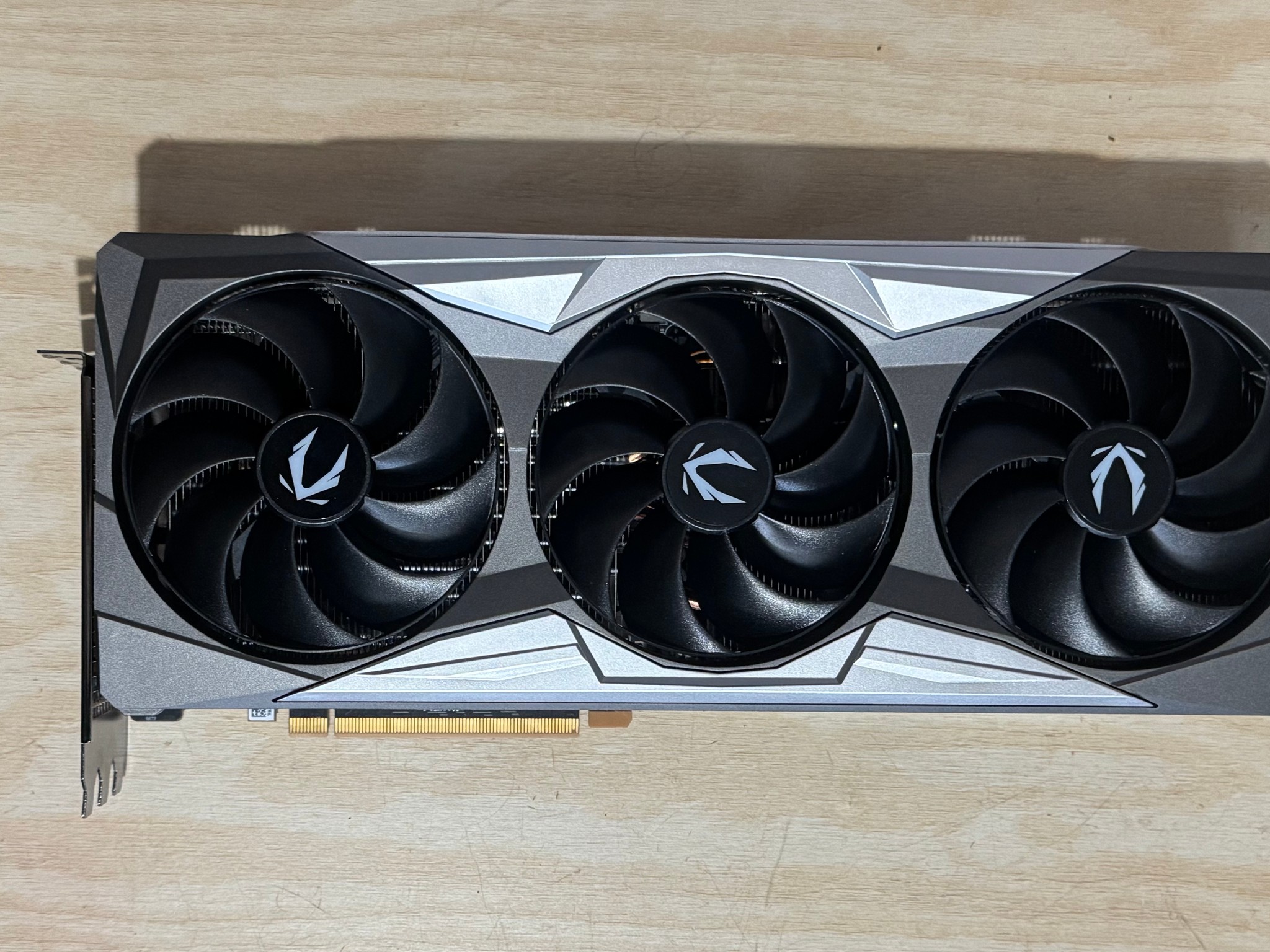 Zotac GAMING Trinity GeForce RTX 4070 Ti SUPER