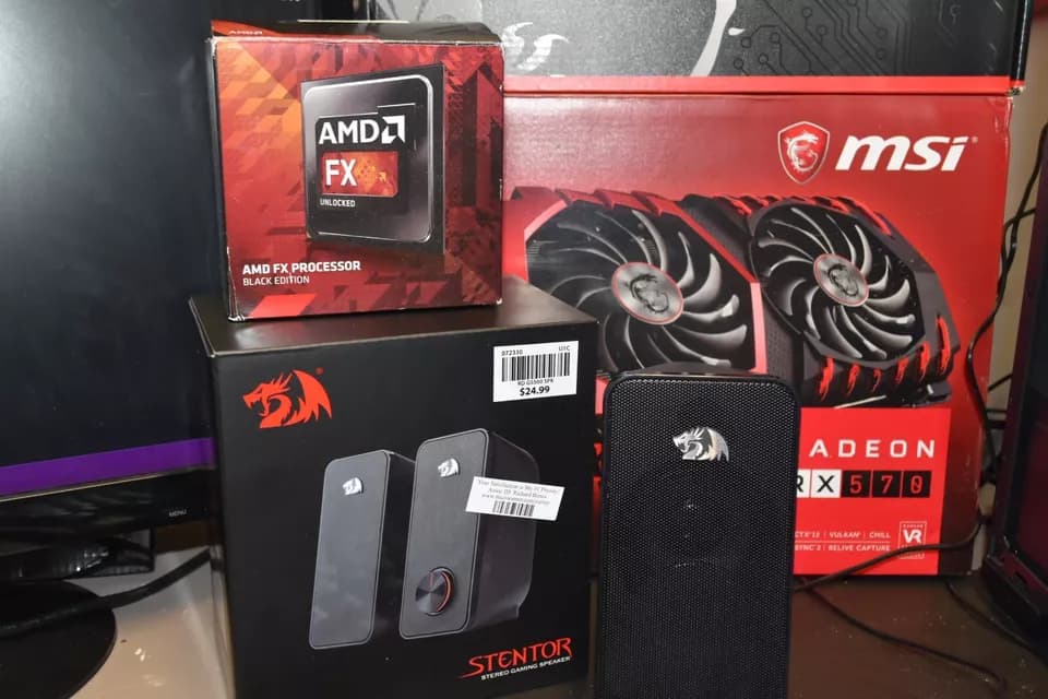GaminG PC AMD FX 8350 4.0GHZ 8 CORES 16GB RAM 1TR SSD RX 570 GPU X DVD RW+ NEW 20 INCH MONITOR