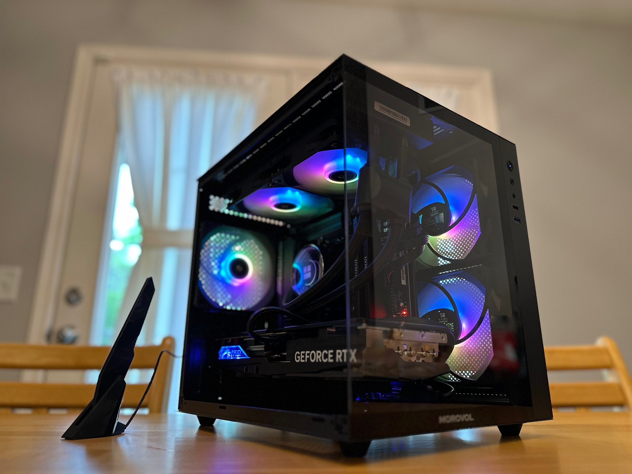 🍧🌚|RTX 4070ti, Ryzen 7800x3d, 32gb DDR5, 2tb NVMe, WiFi Equipped Gaming/Content/Streaming PC!