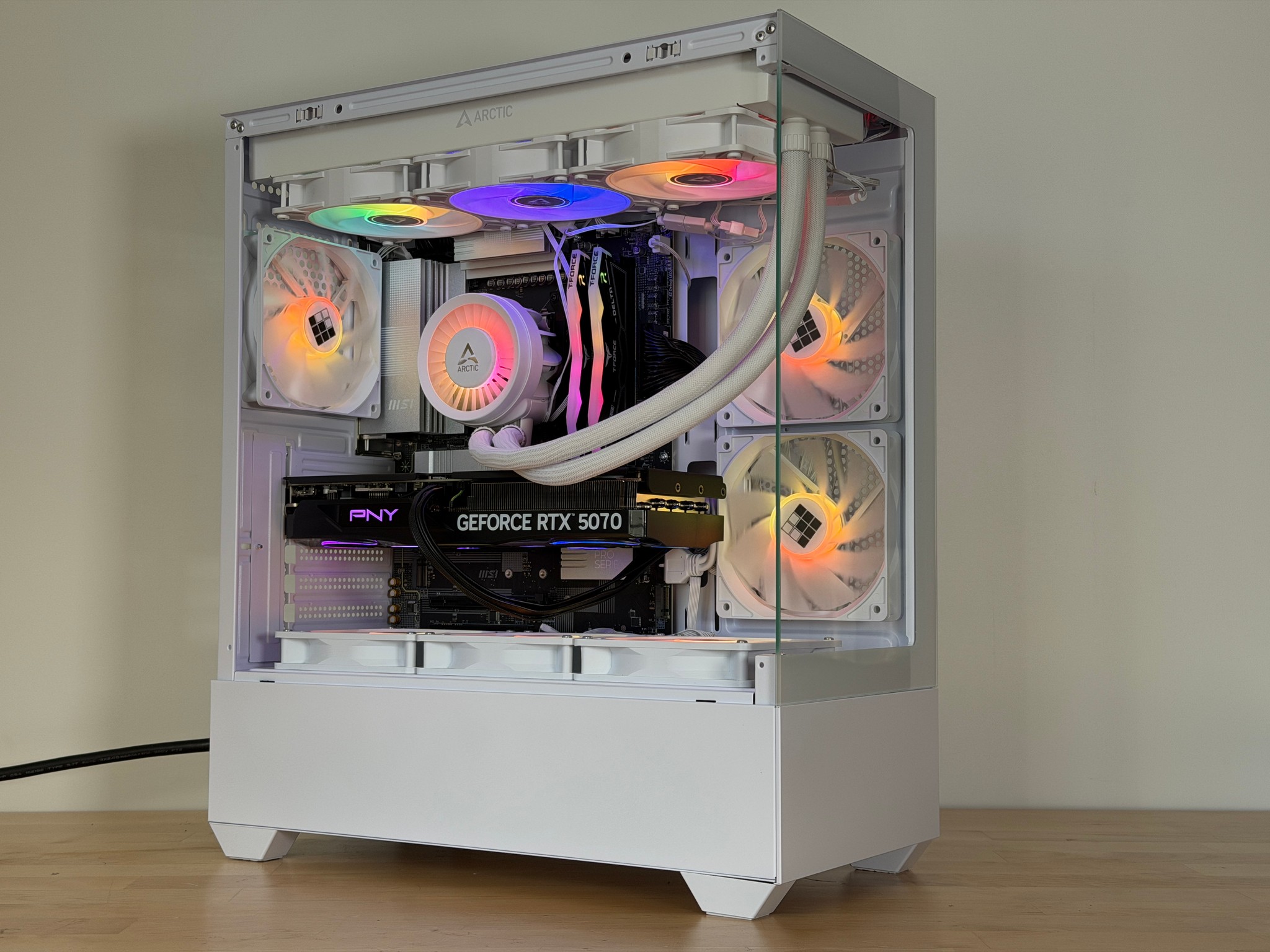 RTX 5070 Ryzen 7 9800x3d Gaming PC With 2tb ssd and 32gb DDR5