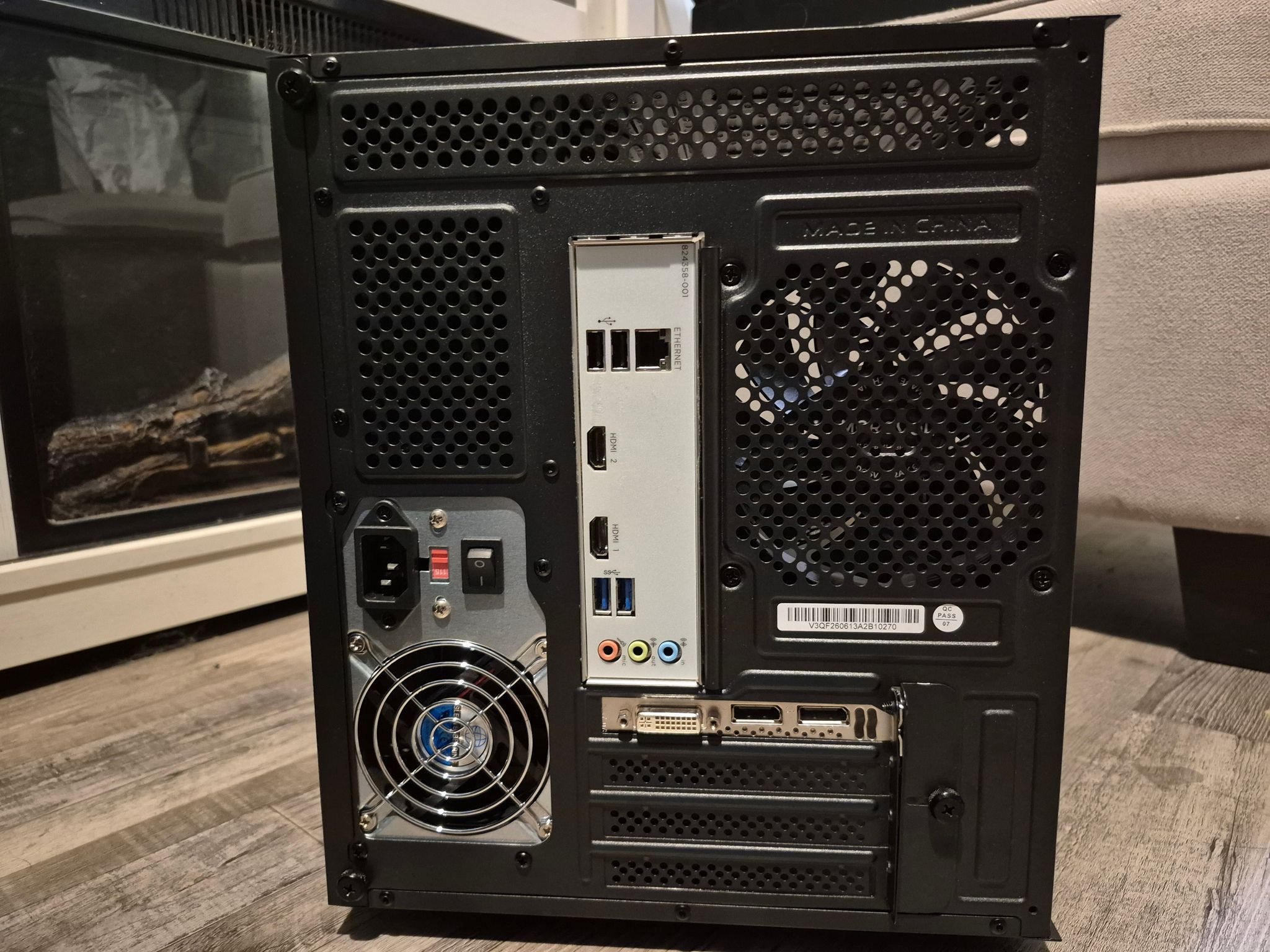 Subtle Cube | Fortnite/Roblox Gaming PC | i5-7400, Quadro K2200 4GB, 512GB SSD