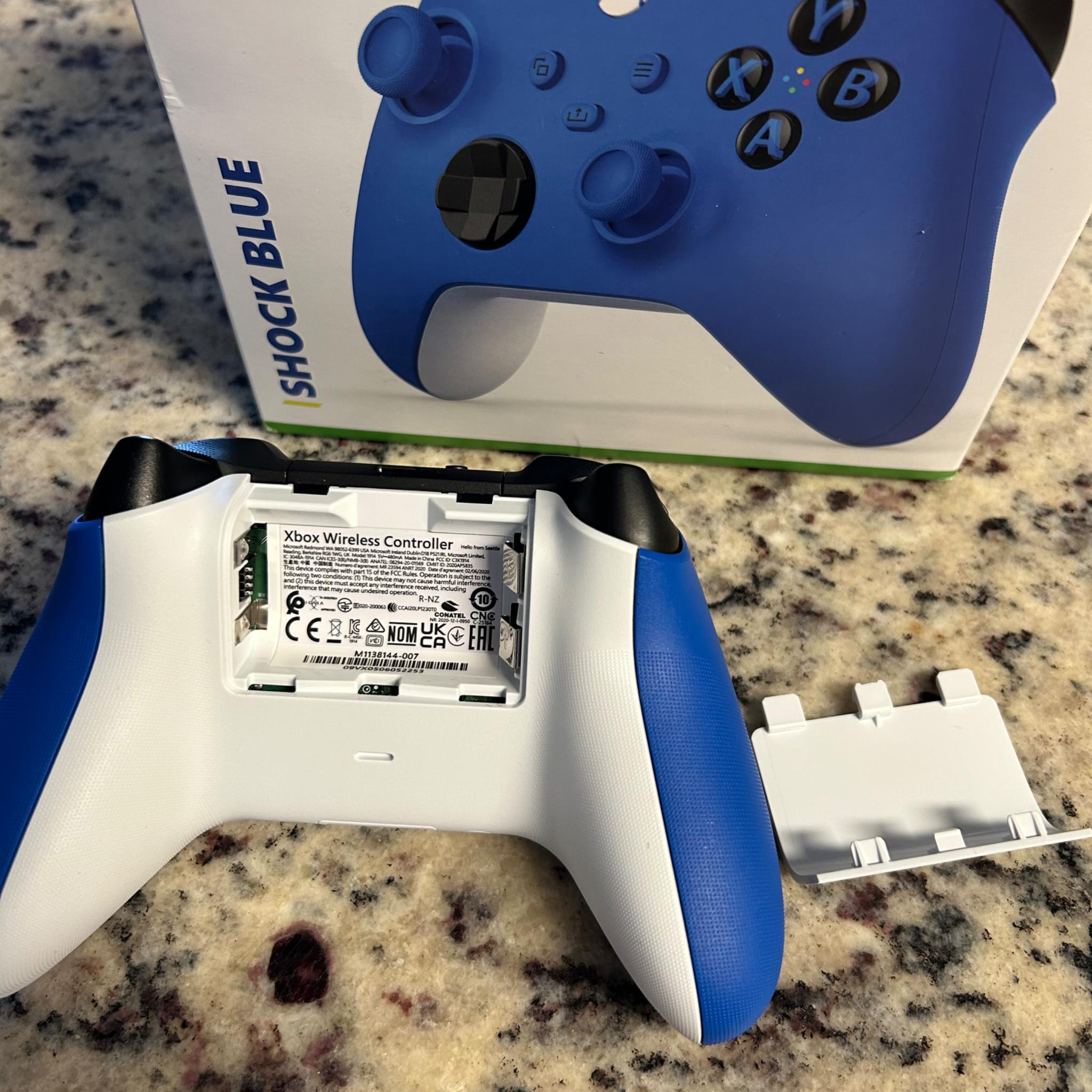Xbox One/X/S Wireless Controller Shock Blue