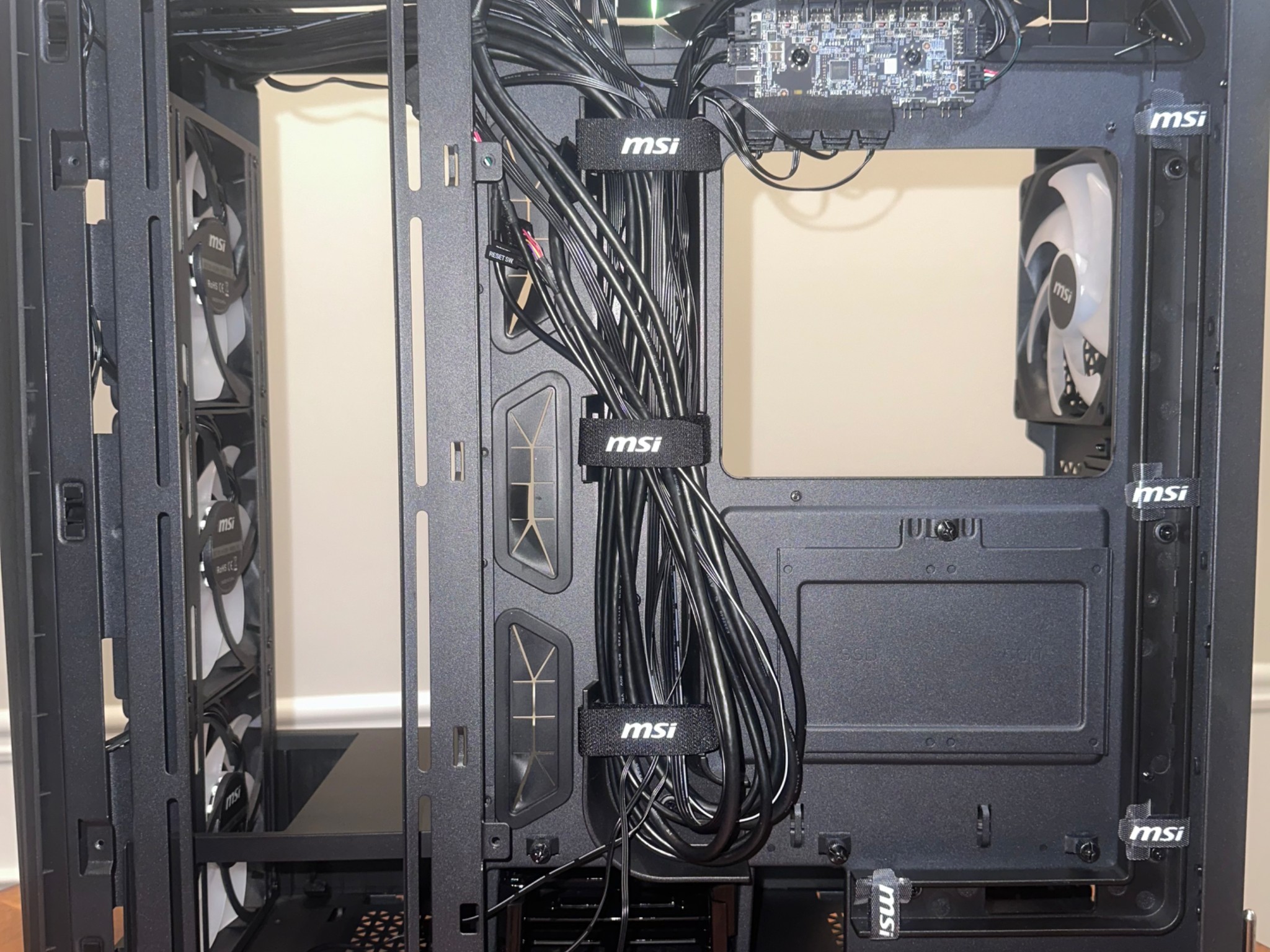 On Sale!🔥 MSI MEG PROSPECT 700R Gaming Case