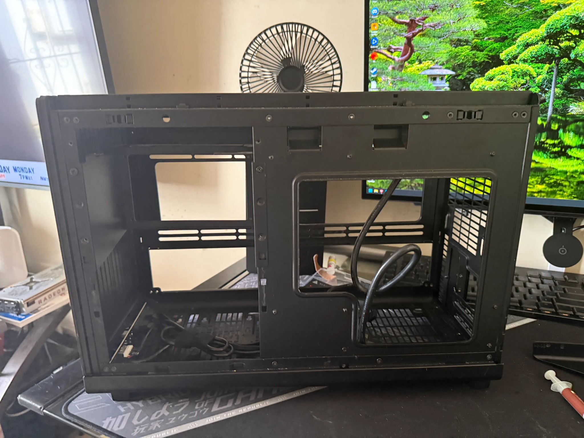 🖤 LIAN LI A3-mATX-X Black SPCC M-ATX / ITX Computer Case – Compact Power, Premium Style