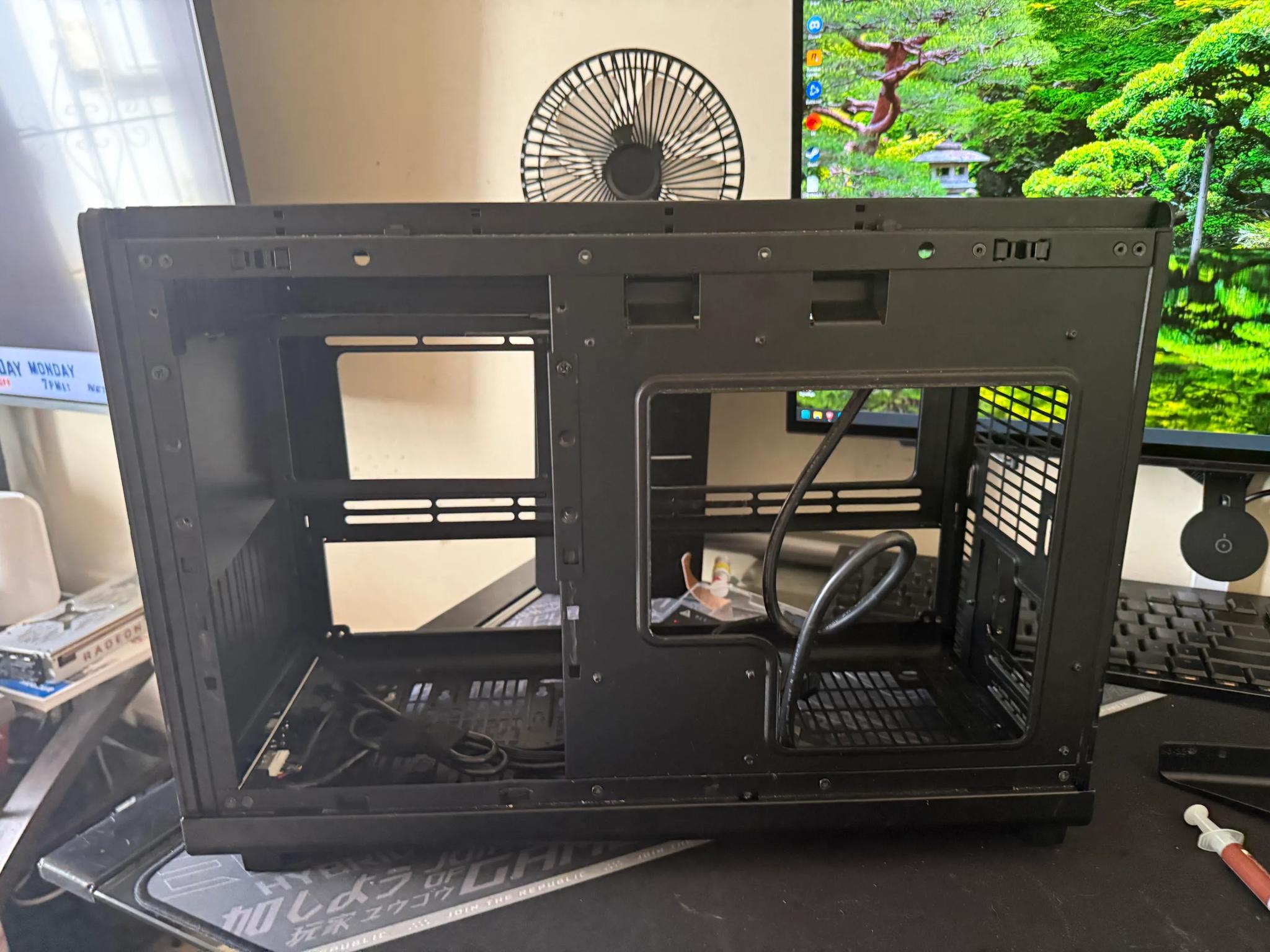 🖤 LIAN LI A3-mATX-X Black SPCC M-ATX / ITX Computer Case – Compact Power, Premium Style
