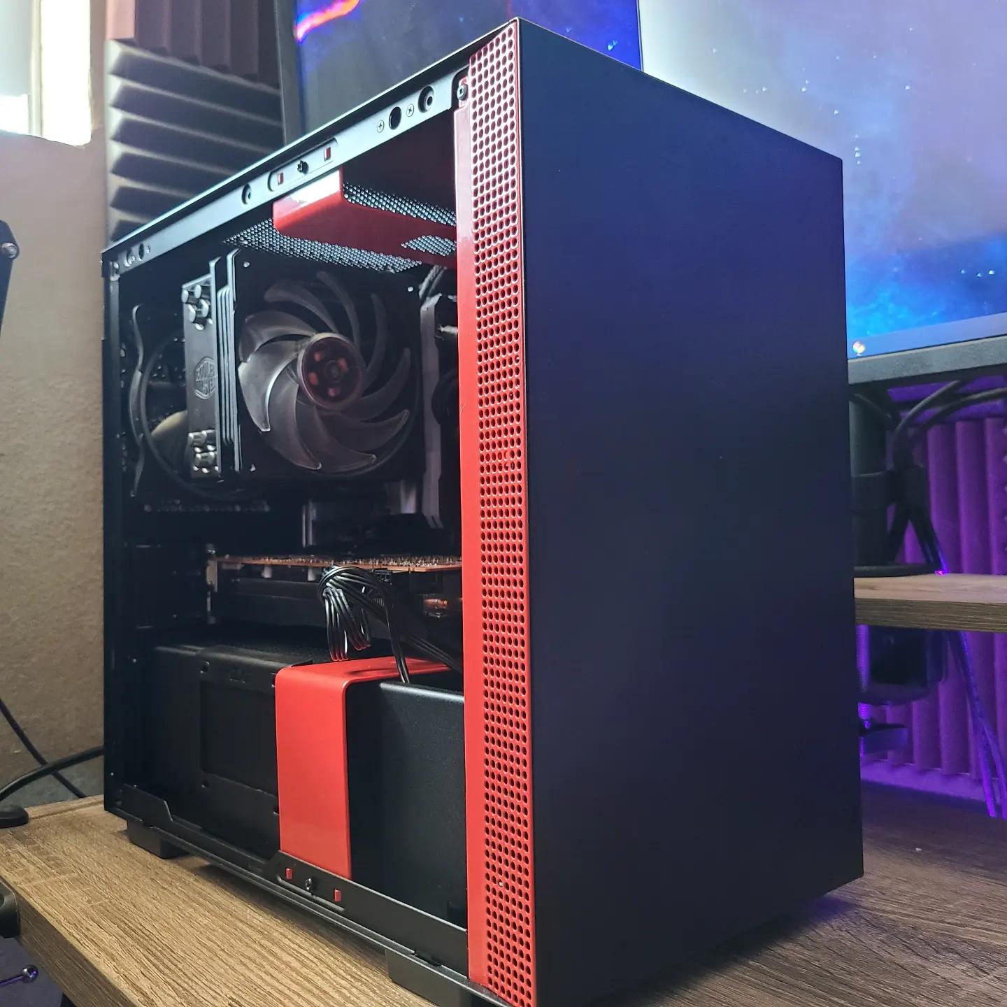 "Red" | RX 5700XT | intel 10100 | 16GB Corsair VENGEANCE