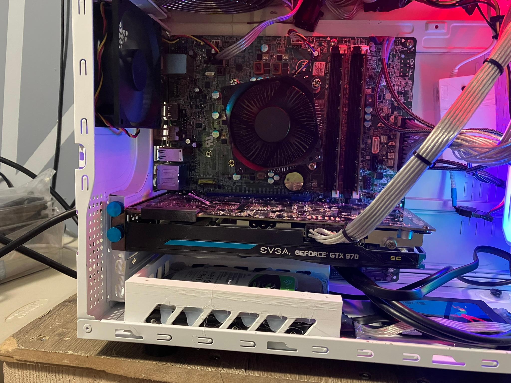 Quad Core w/ HT | i7-6700 | GTX 970 | 8 GB Ram | 512 GB SSD | 1 TB