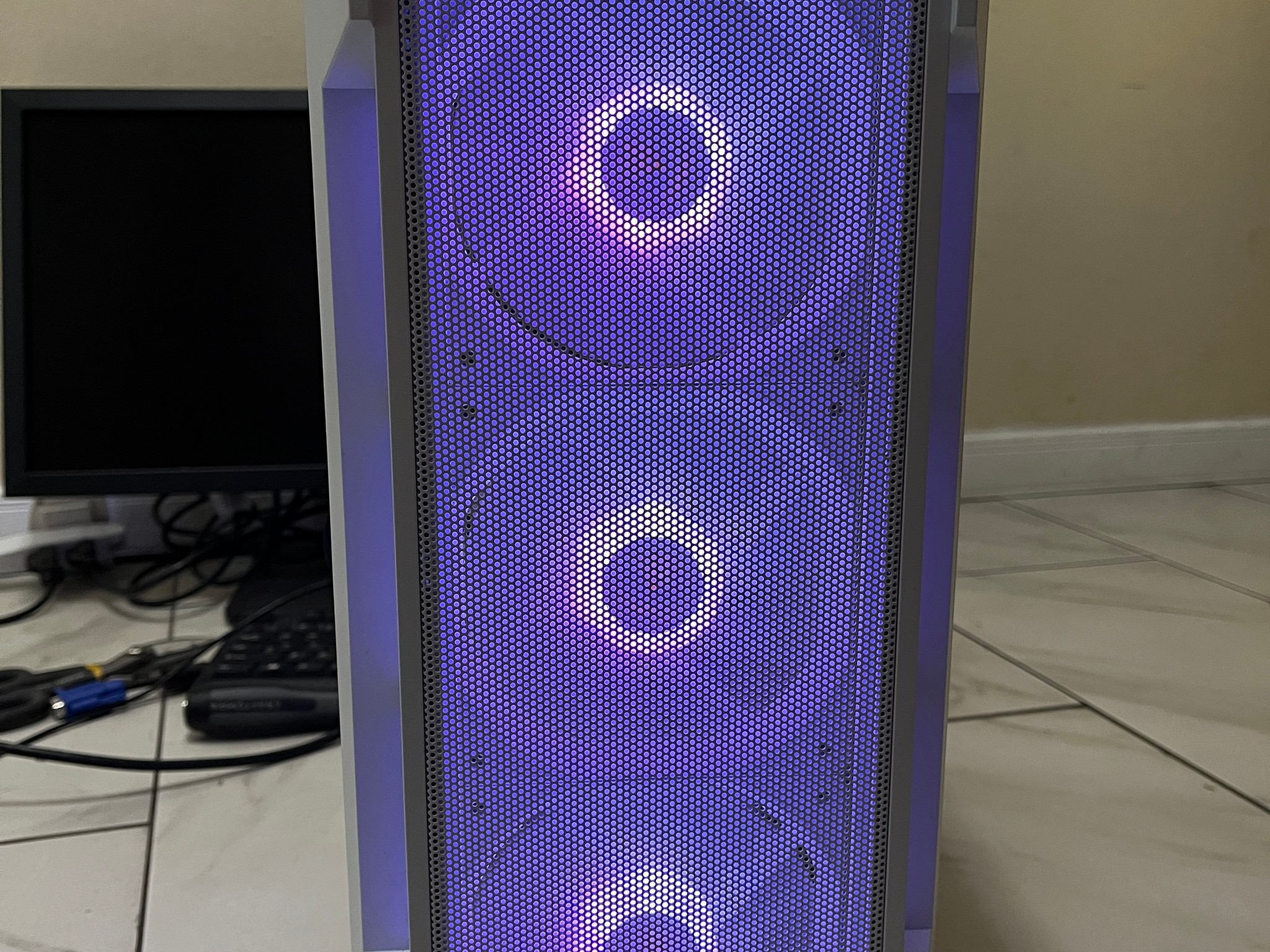 🟠🔥NVIDIA RTX 2070, Intel i7-7700k, 12GB RAM, 500 GB SSD, High Performance RGB Gaming PC 🖥️🟢
