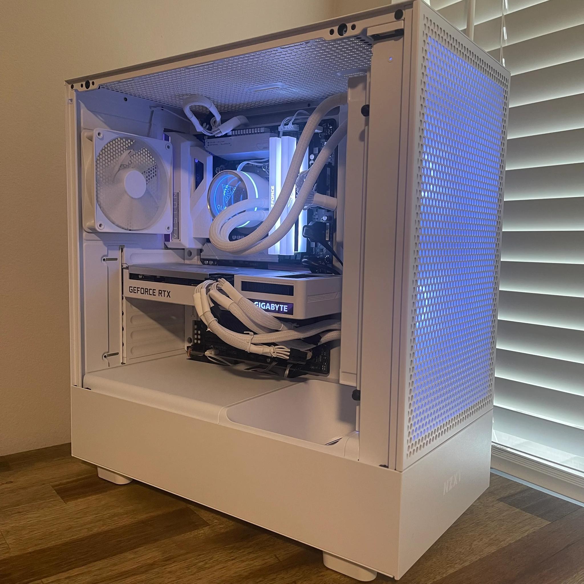 Cosmic Commander | i5-11600k, 32GB, 2.5TB, 3060 Ti