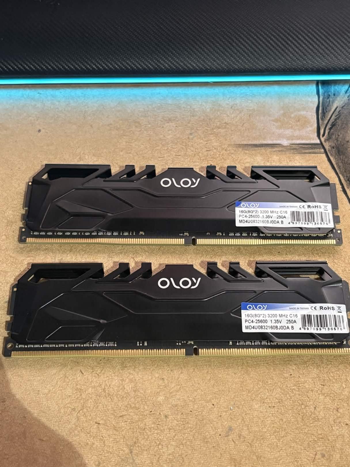 OLOY 16GB (2×8GB) DDR4-3200MHz Desktop RAM