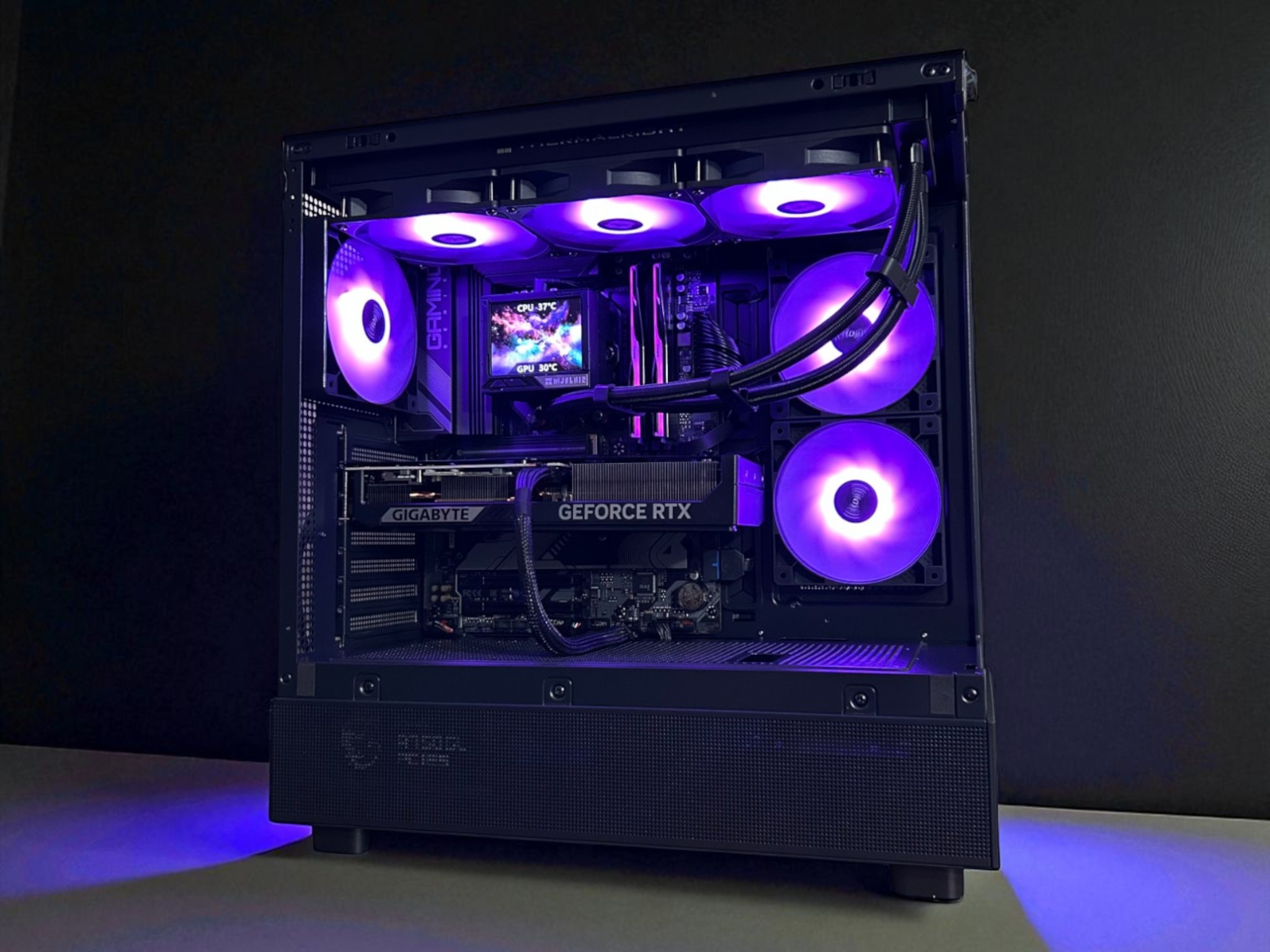 RTX 5070 12GB | Ryzen 7 7700X | 32GB DDR5 6000MT/s | 2TB NVMe | The Wingman RTX V2