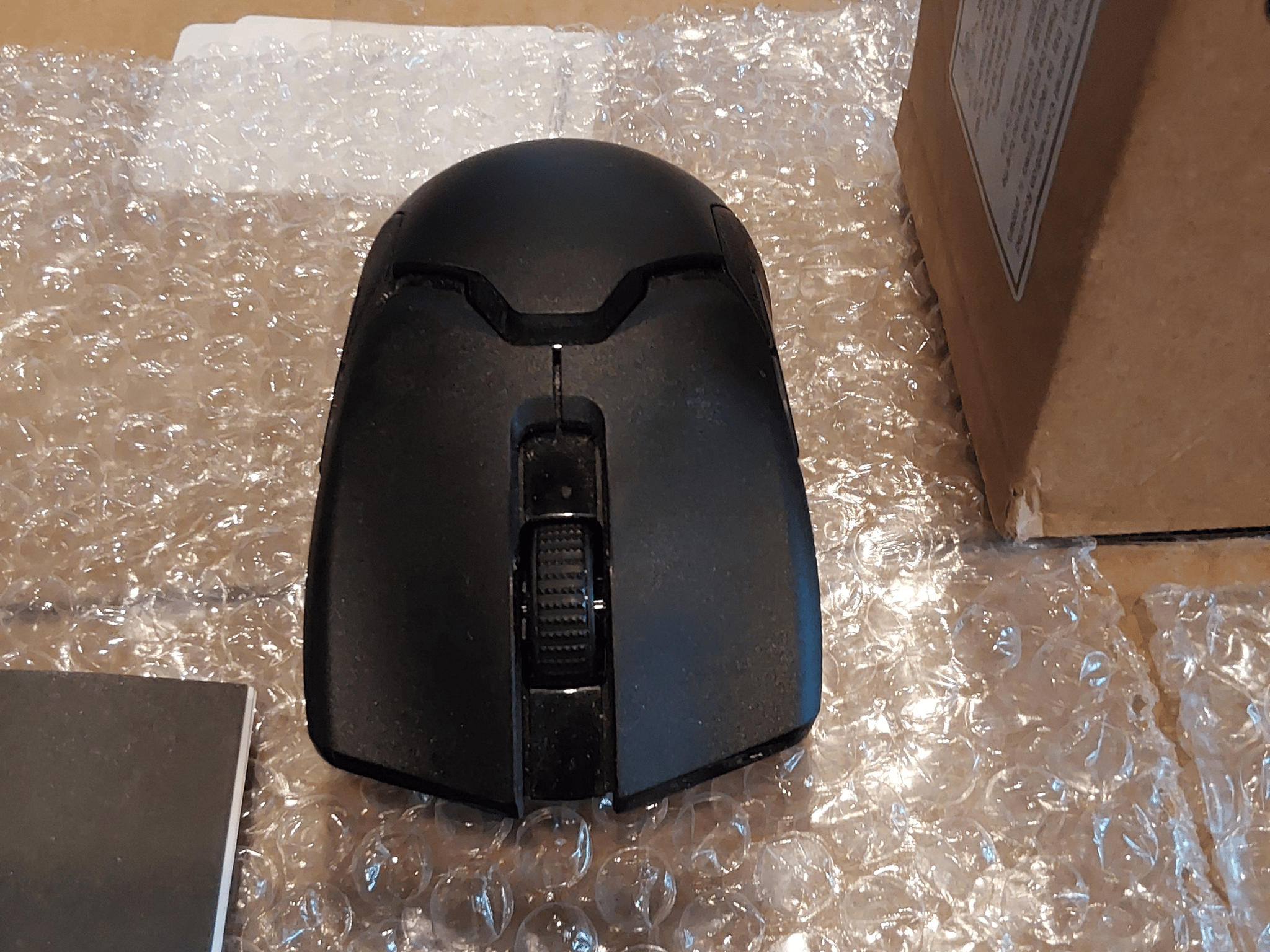 Razer Viper Ultimate Hyperspeed Lightweight Wireless Gaming Mouse with RGB Charging Dock (Renewed)