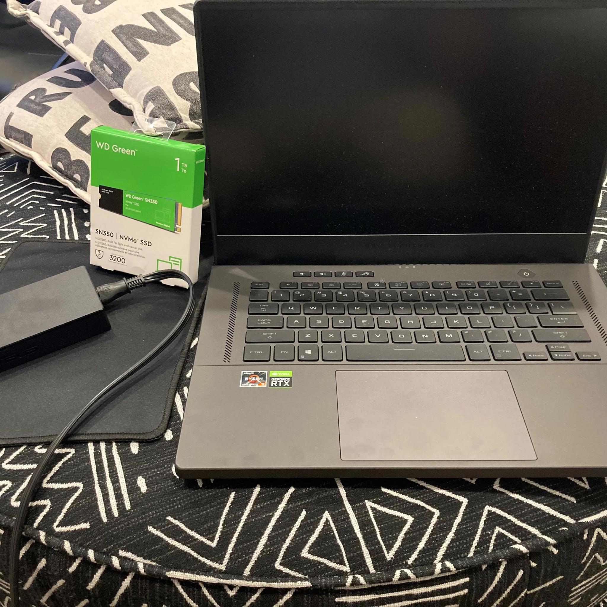ASUS Zephyrus G15 Ryzen 9 5900HS, RTX 3080 8GB, 40GB RAM, New NVME SSD Included