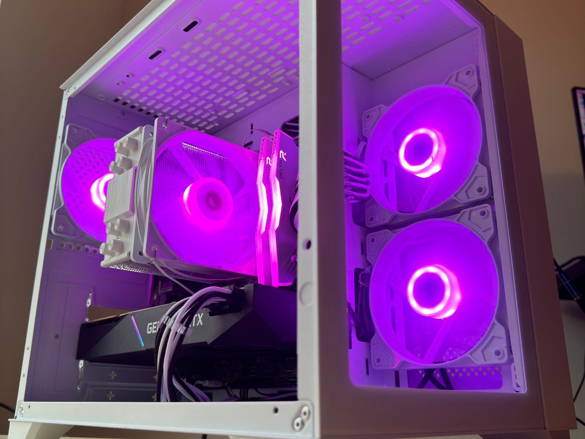 ❄️ THE SNOW ❄️ RTX 2070s | Ryzen 7 3800x | 1TB SSD | WI-FI |DDR4 16GB