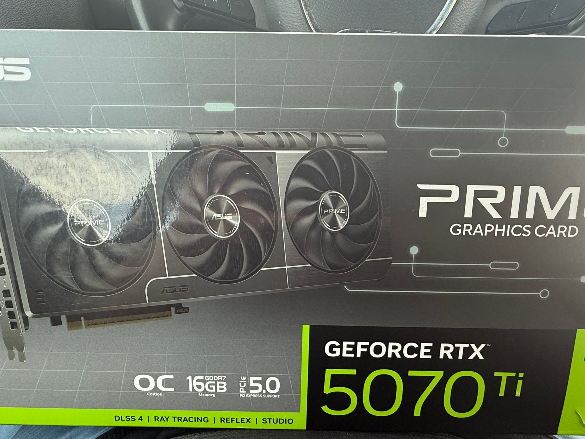 **High End Gaming/Workstation PC (7950X3D/5070Ti/32GB DDR5-6000 C30/2TB SSD**