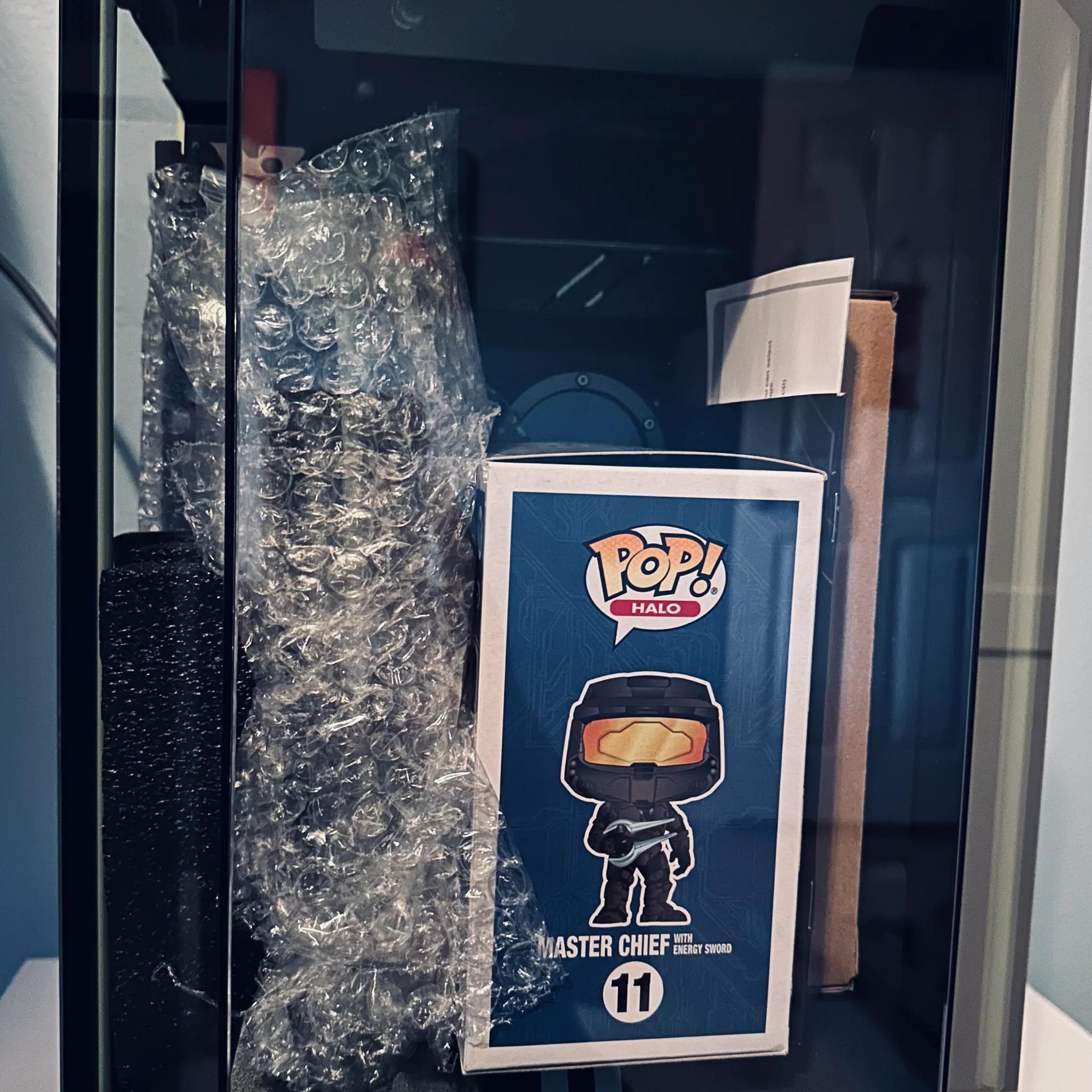 RTX 5070 Ti TOWER 250 HALO THEMED GAMING PC (RYZEN 7 7800X3D, 32GB DDR5 6000)