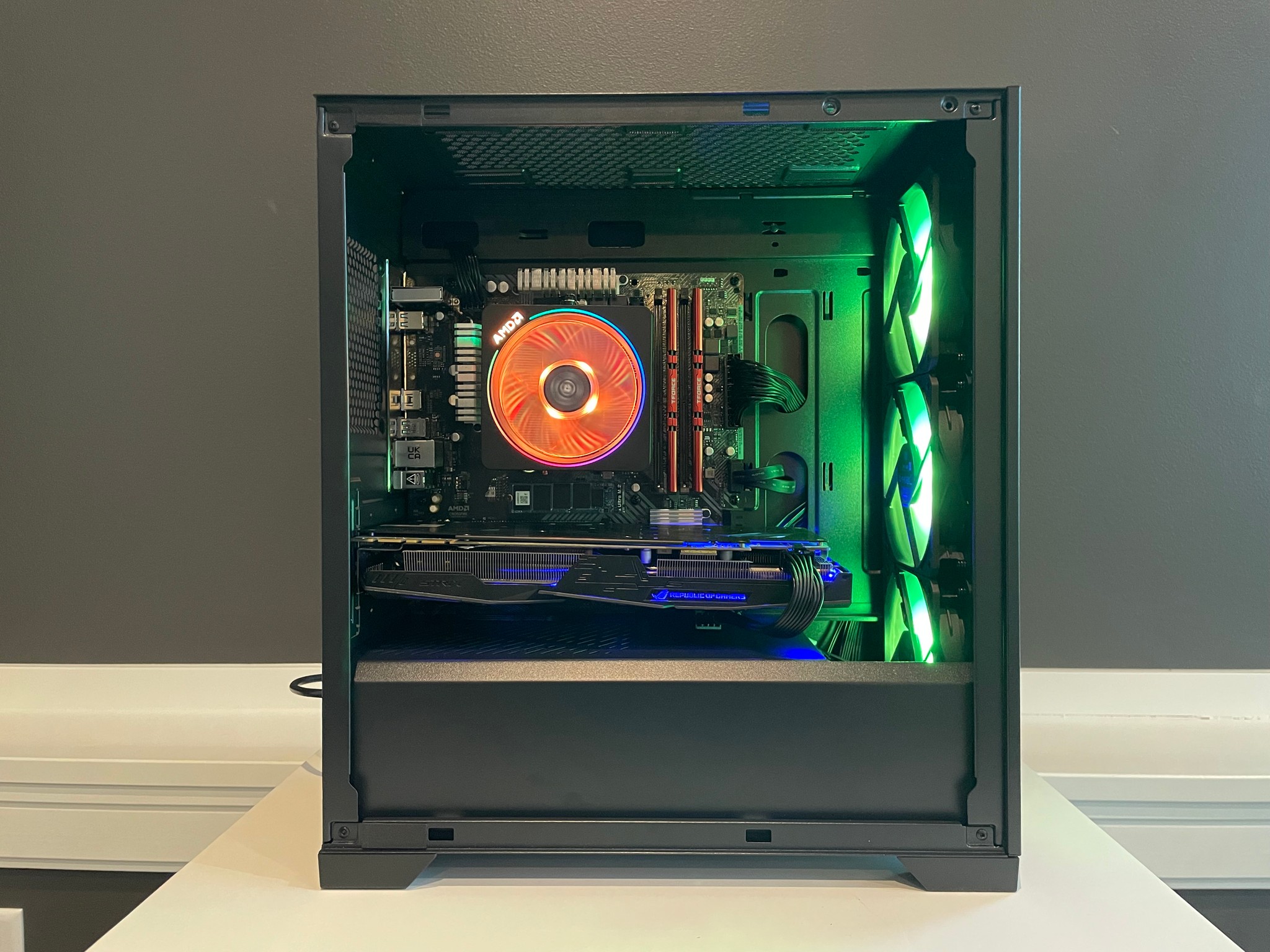 🌈🌈Budget Gaming PC| GTX 1070| Ryzen 5 2600| 16gb ram| 1TB NVMe| FREE SHIPPING🌈🌈