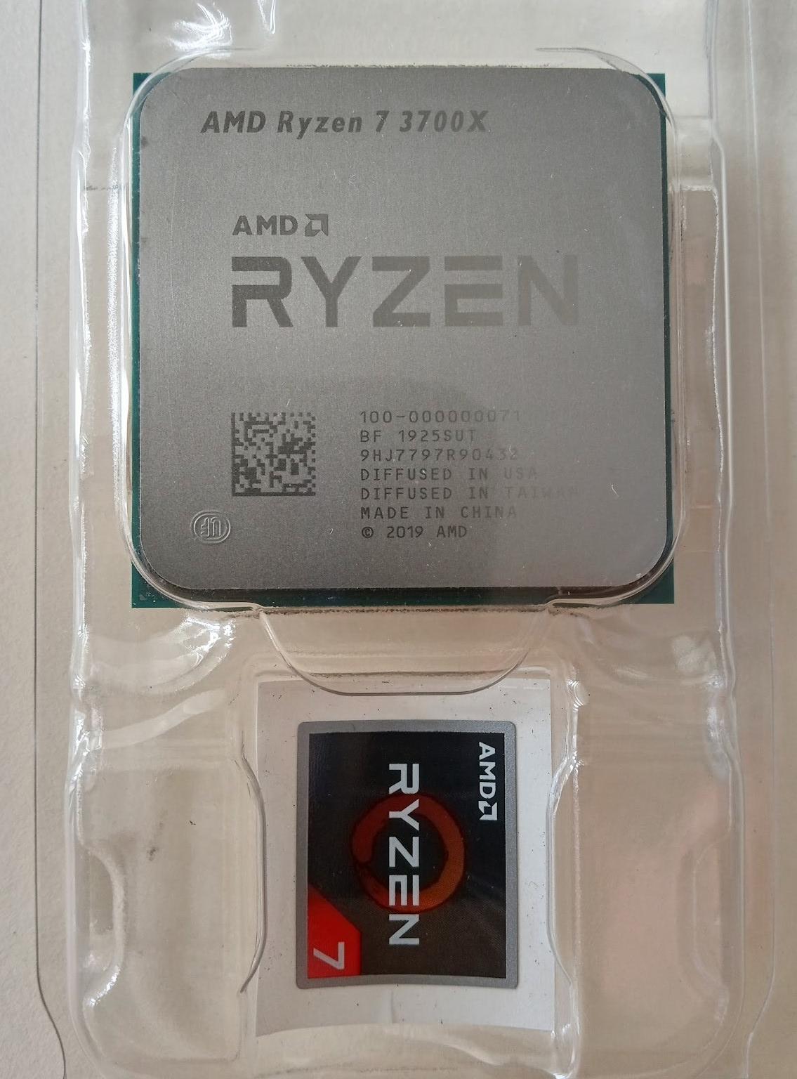 AMD Ryzen 7 3700X